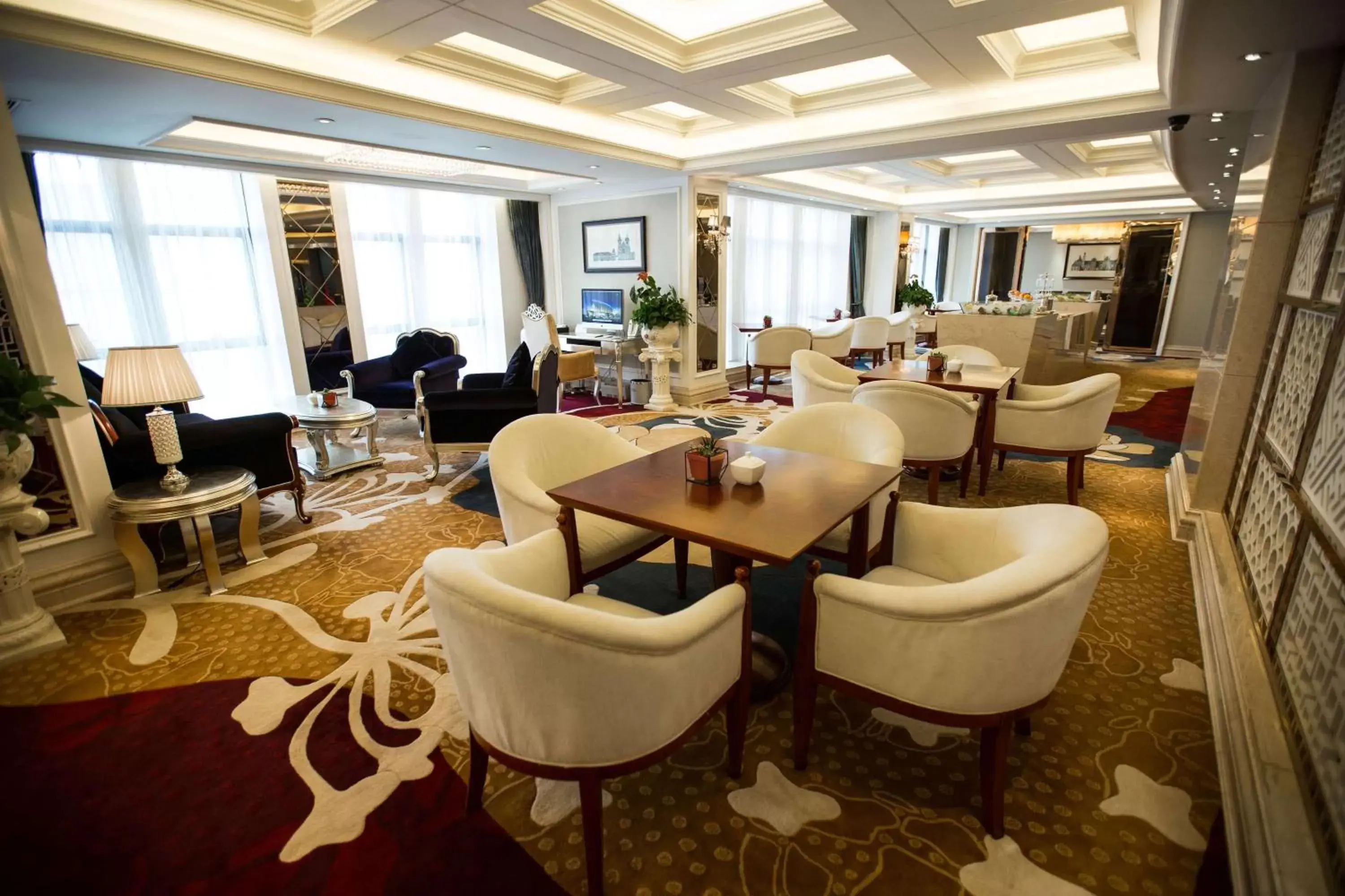 Bed, Lounge/Bar in Wyndham Foshan Shunde