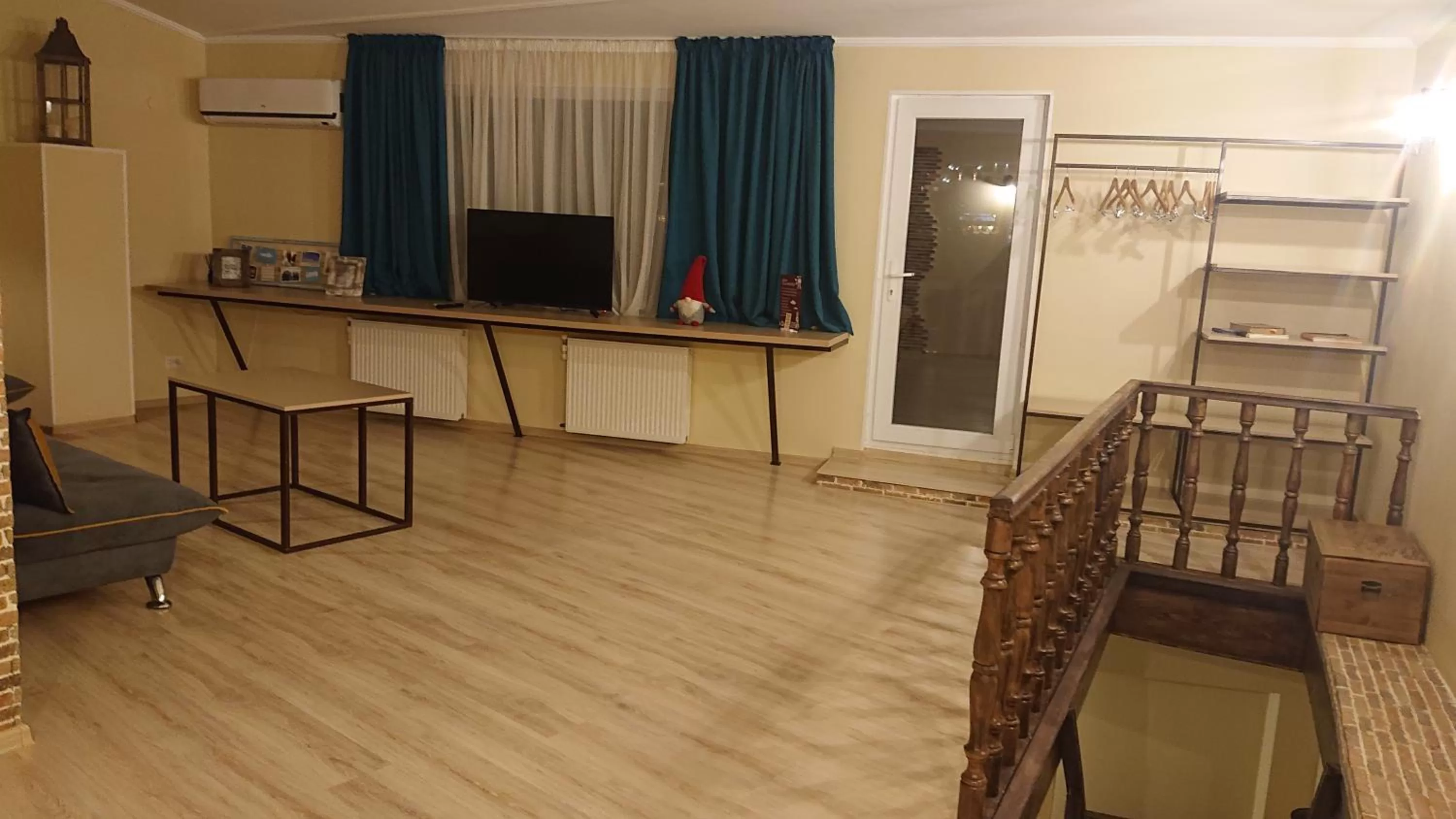 TV and multimedia in Gvino Minda