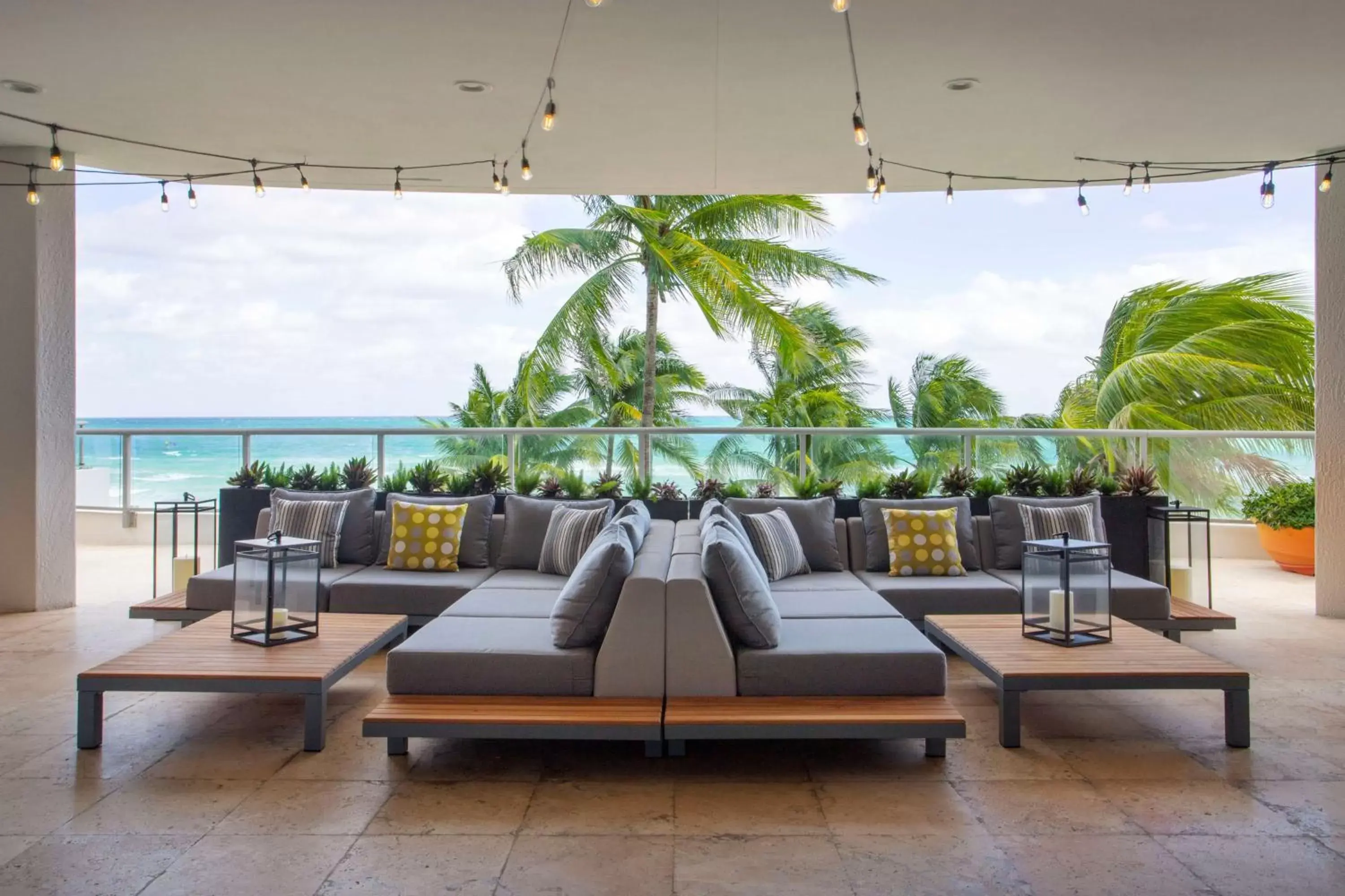 Patio in DoubleTree by Hilton Ocean Point Resort - North Miami Beach