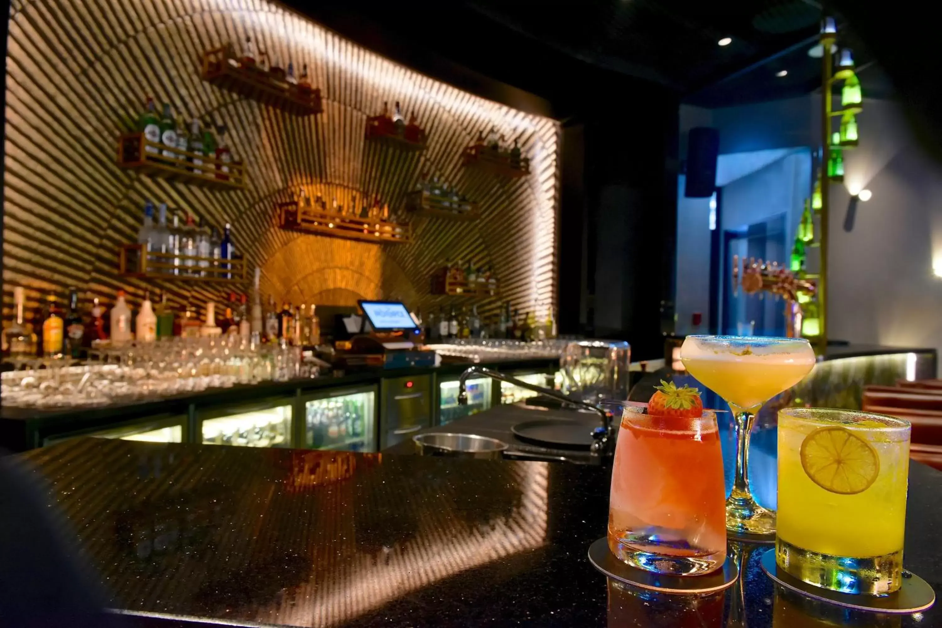 Lounge or bar in Mövenpick Hotel Bahrain