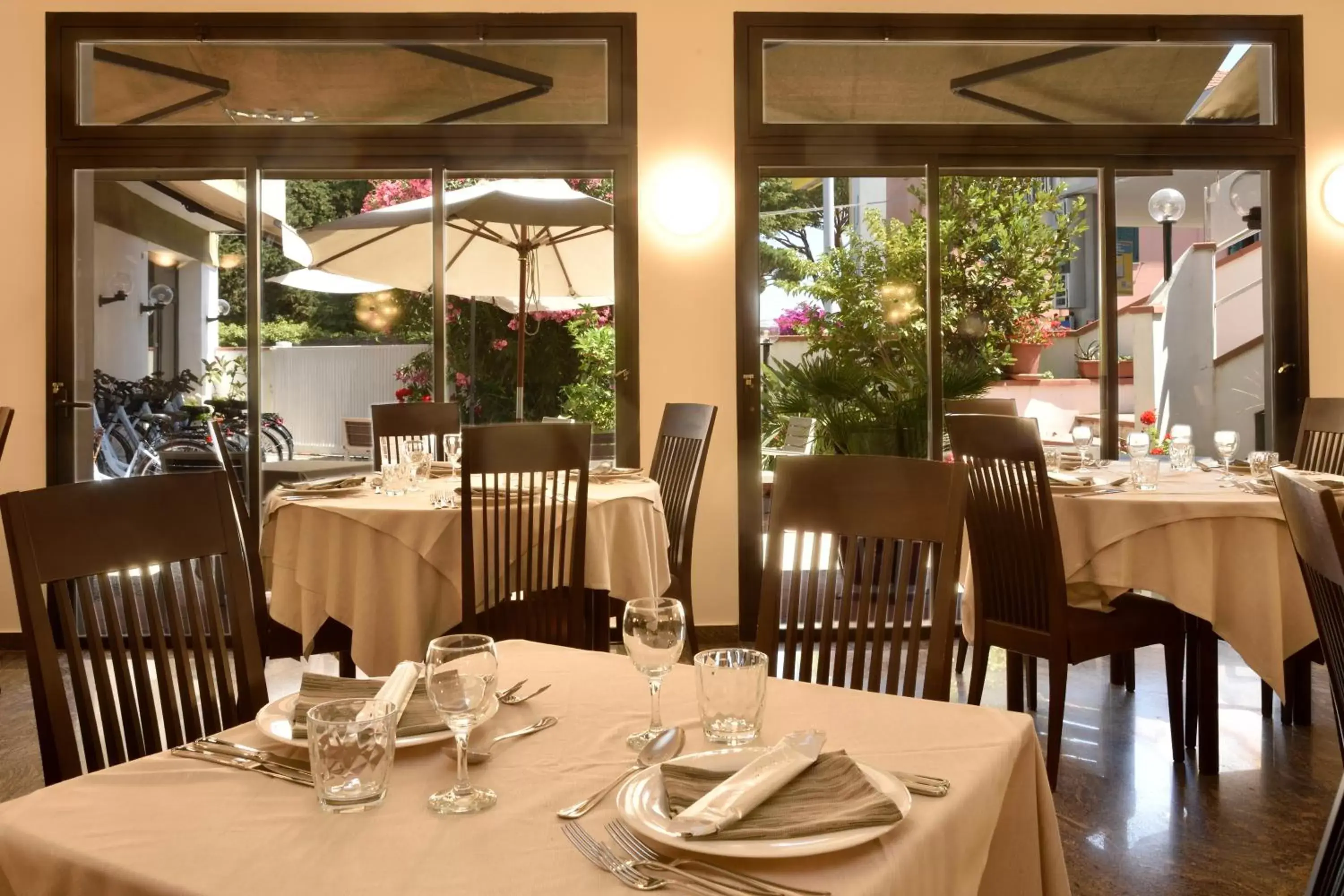 Restaurant/Places to Eat in Hotel Diano Marina Mhotelsgroup