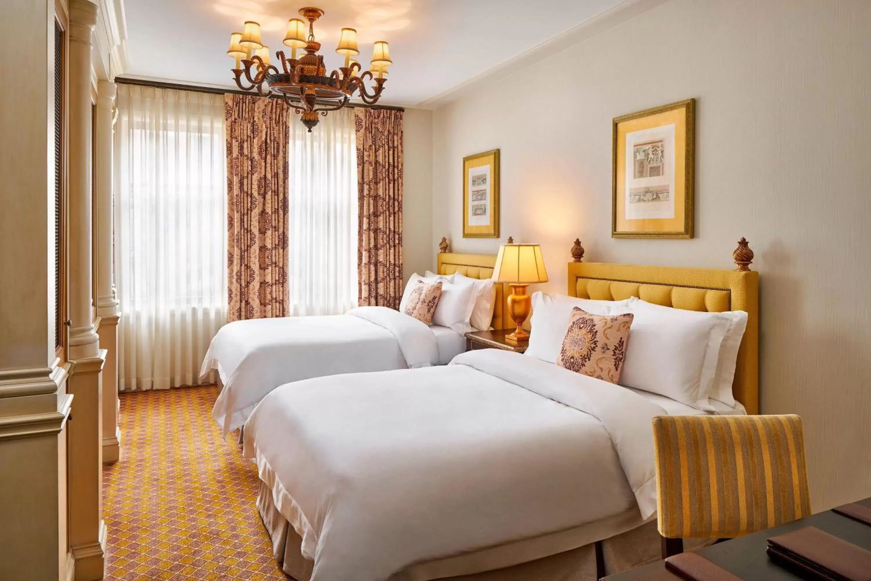 Photo of the whole room, Bed in The St. Regis Washington, D.C.