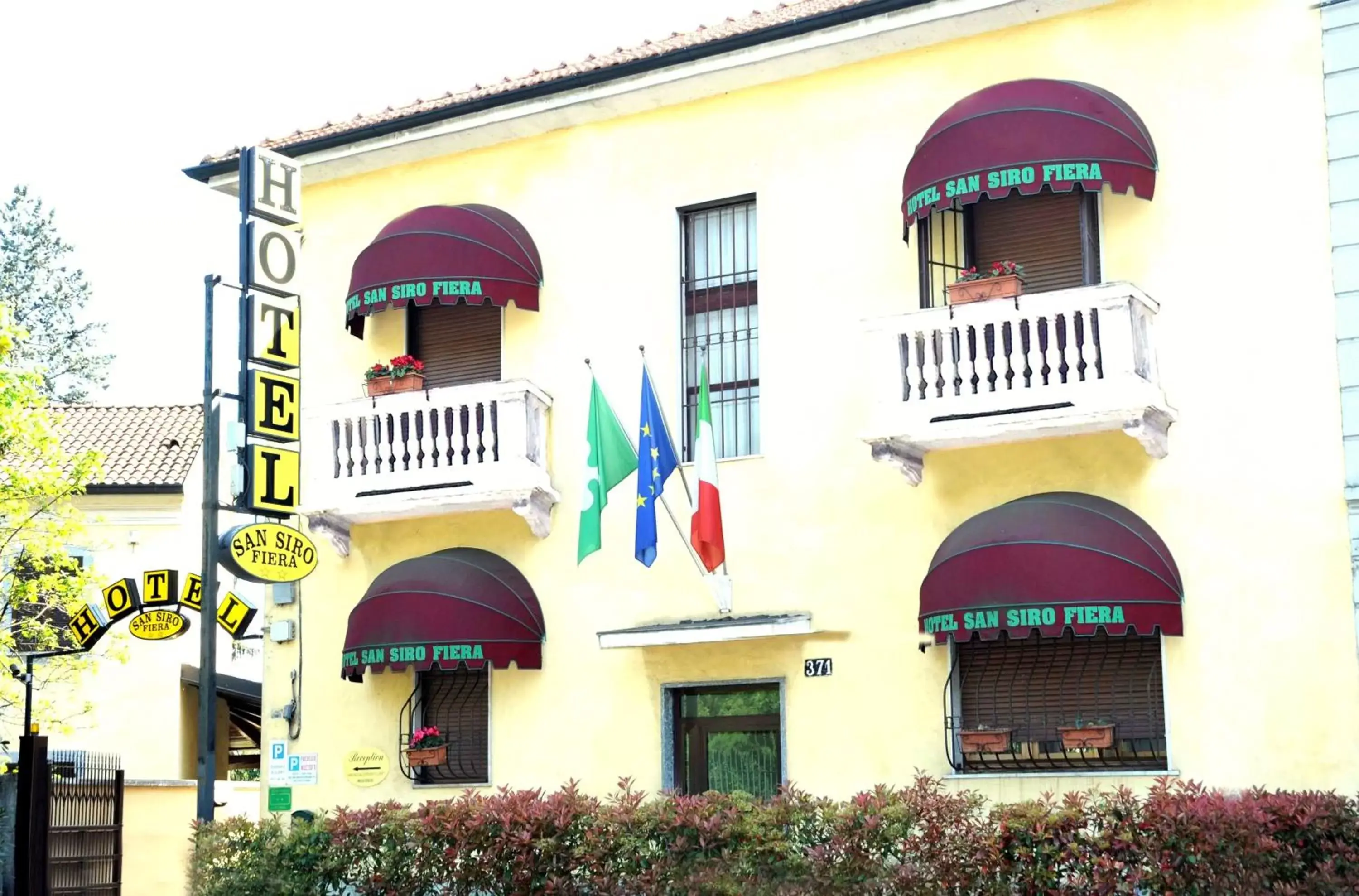 Property building in Hotel San Siro Fiera