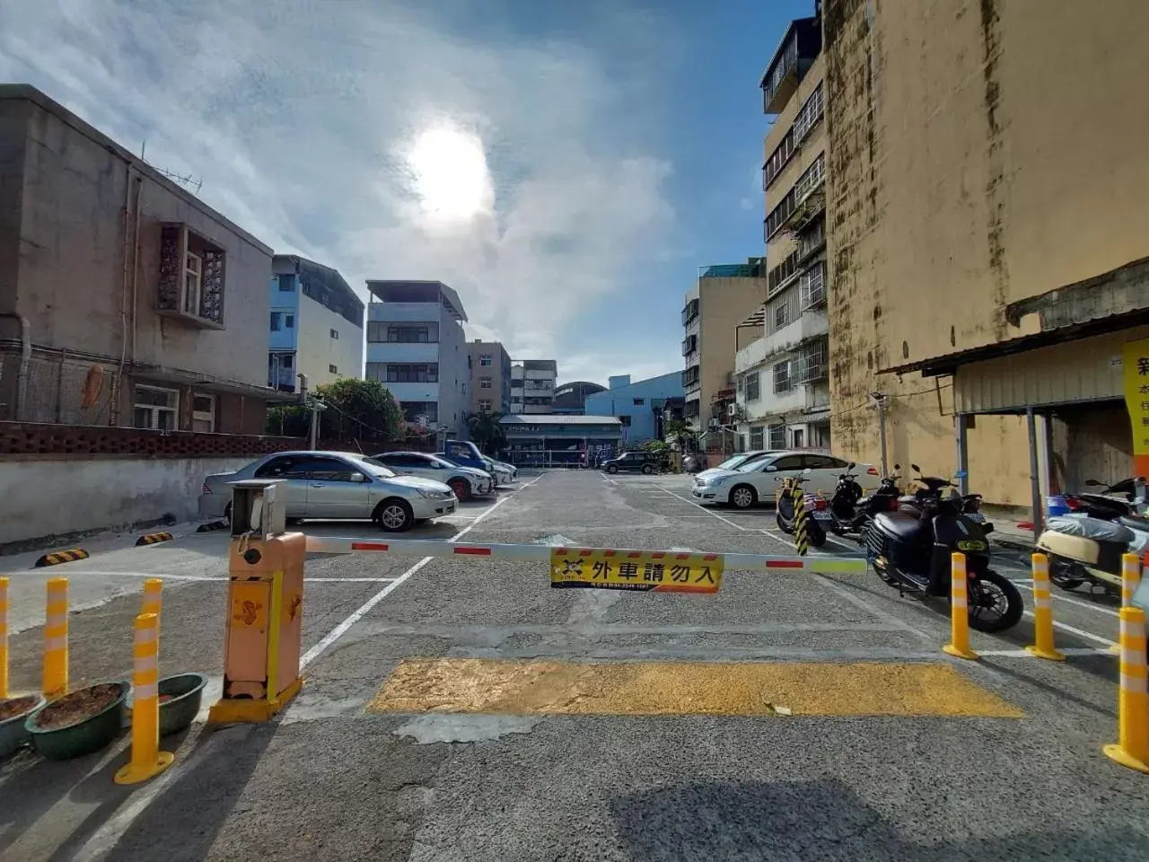 Parking, Neighborhood in CityInn Hotel Plus - Taichung Station Branch
