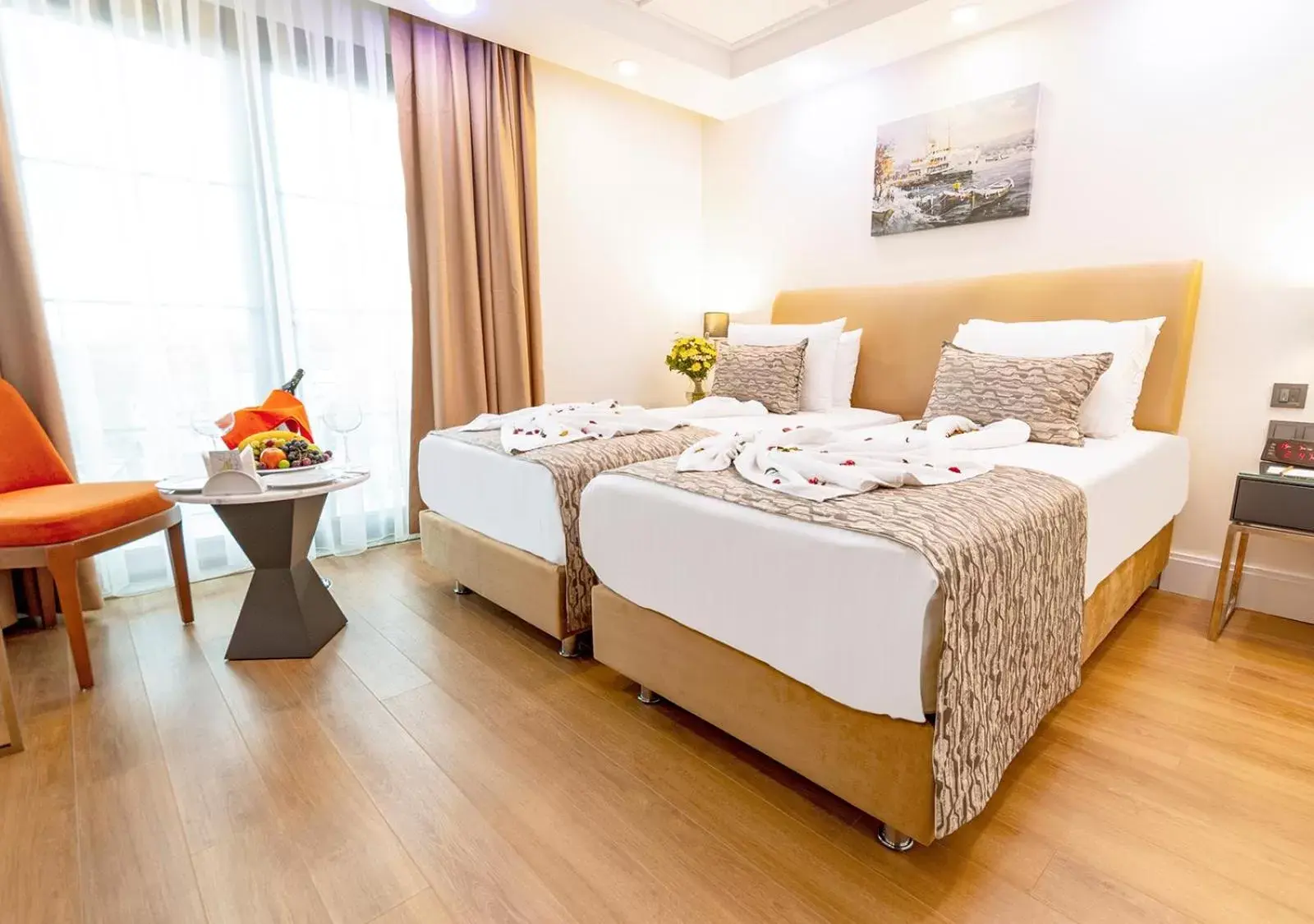 Bed in Antusa Design Hotel & Spa