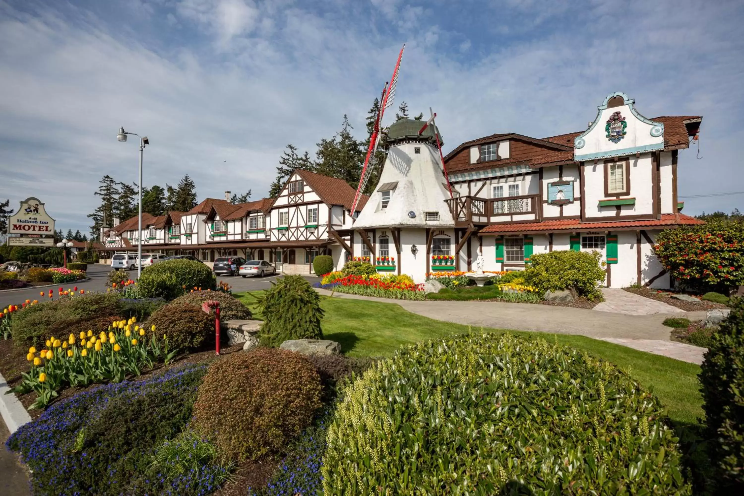 Property building in Auld Holland Inn Property building in Auld Holland Inn