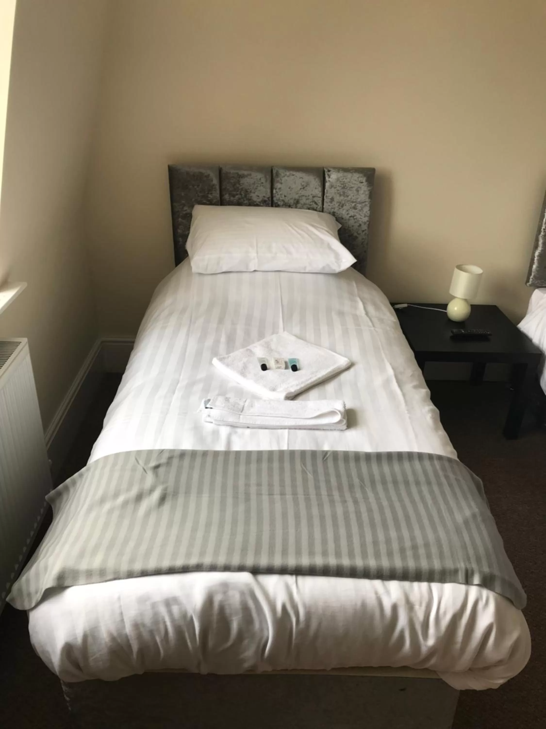 Bed in The New Alexandra Hotel