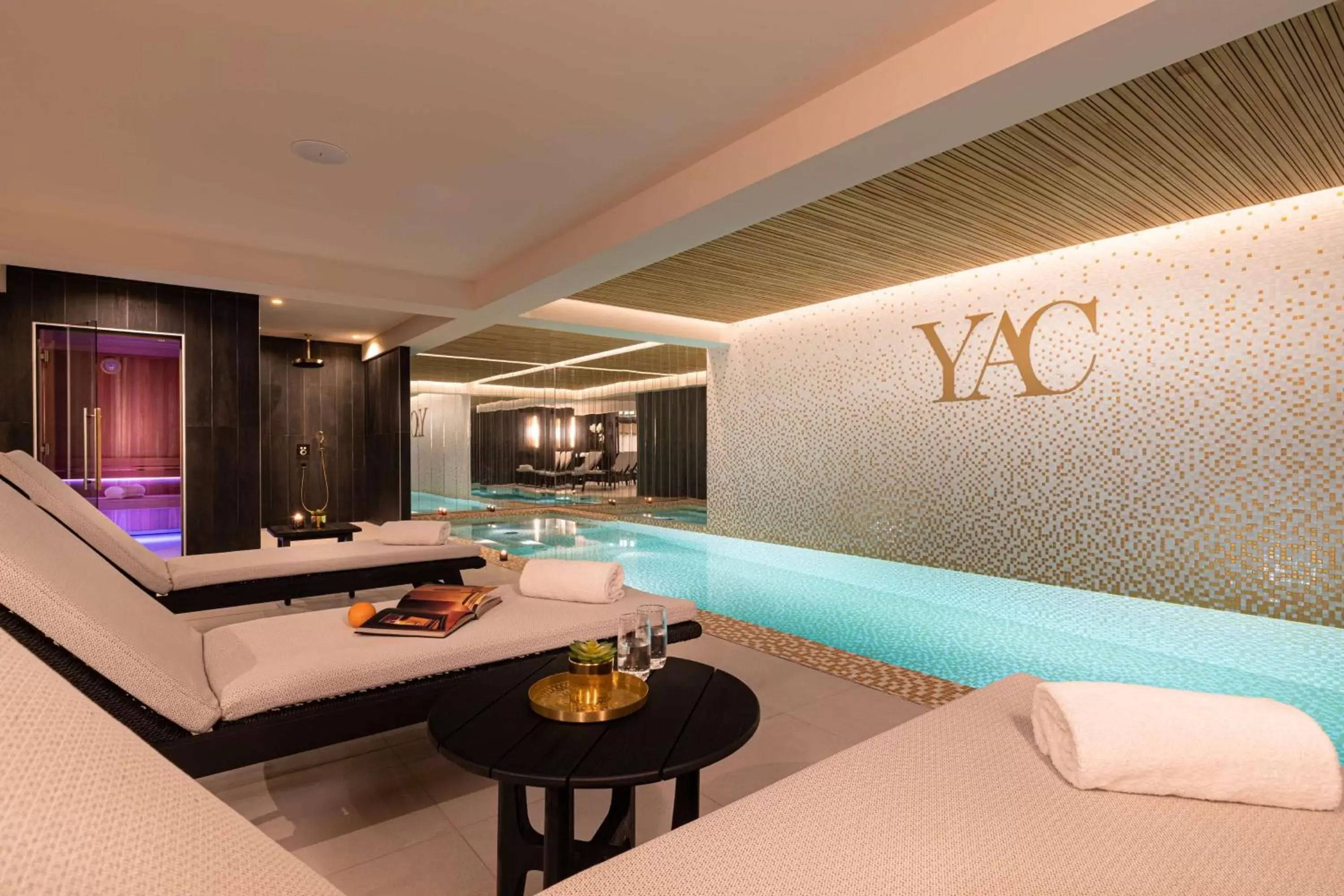 Pool view in Hotel Yac Paris Clichy, a member of Radisson Individuals