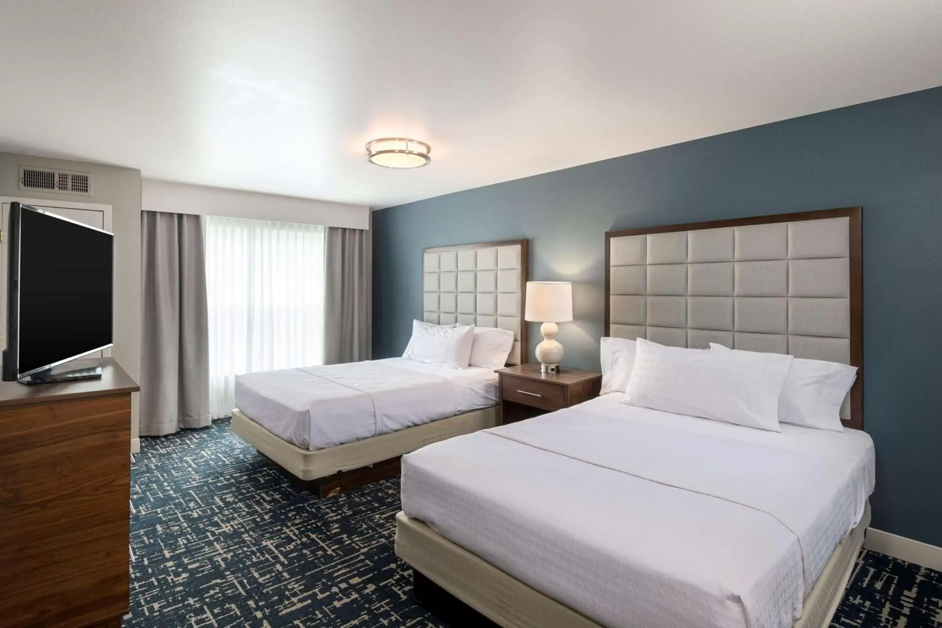 Bed in Homewood Suites by Hilton Mount Laurel