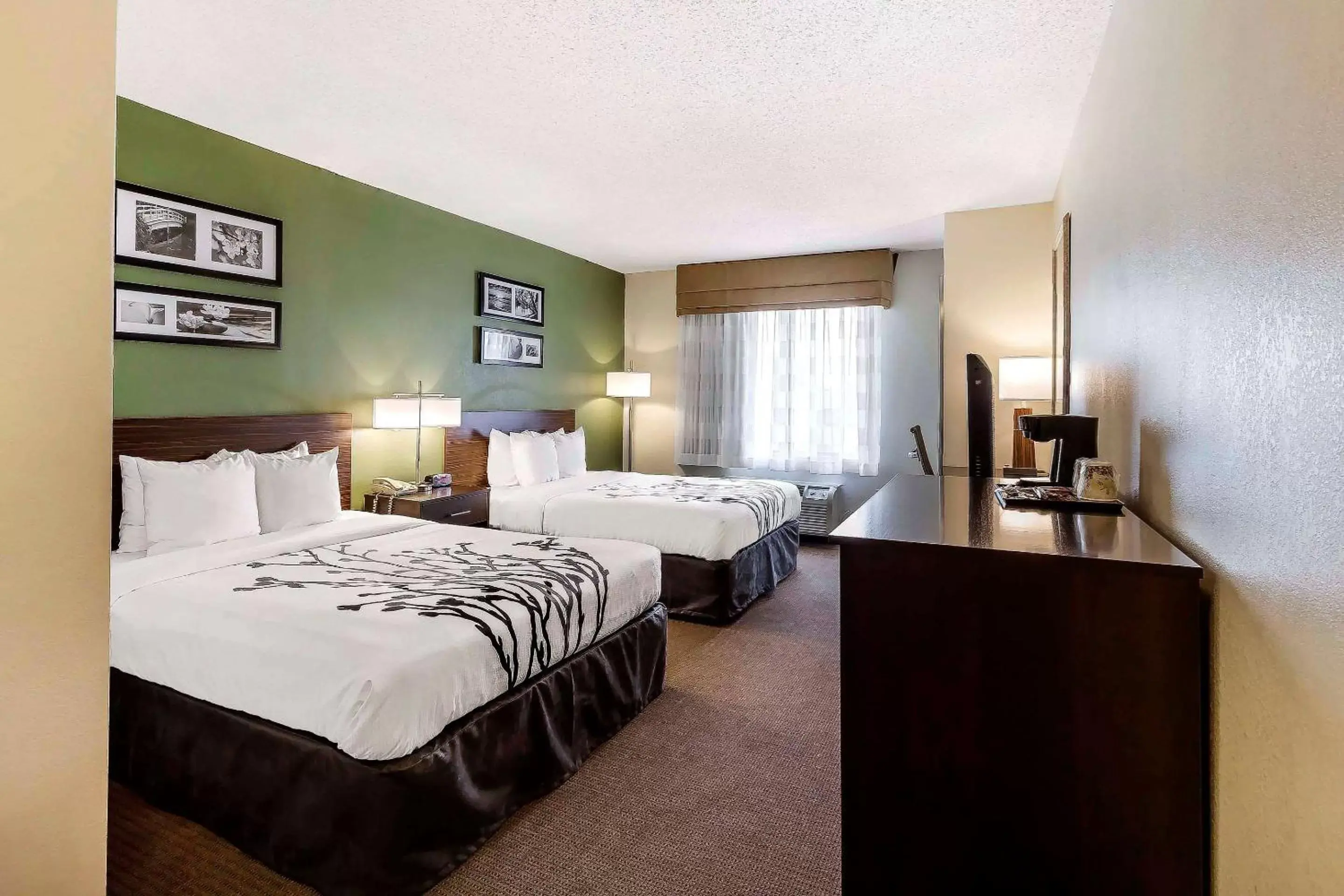 Photo of the whole room, Bed in Sleep Inn Columbia Gateway Photo of the whole room, Bed in Sleep Inn Columbia Gateway