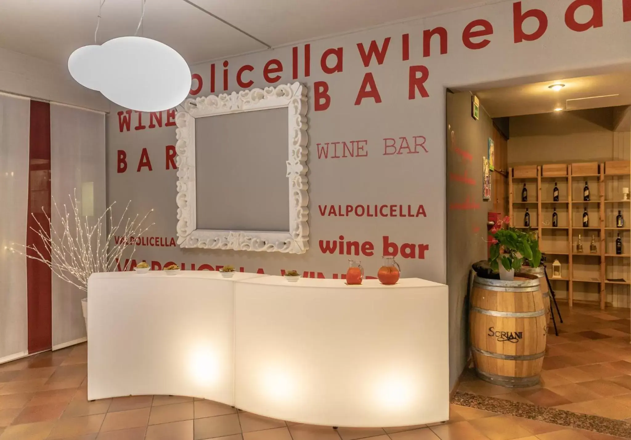 Lounge or bar, Lobby/Reception in Hotel Valpolicella International