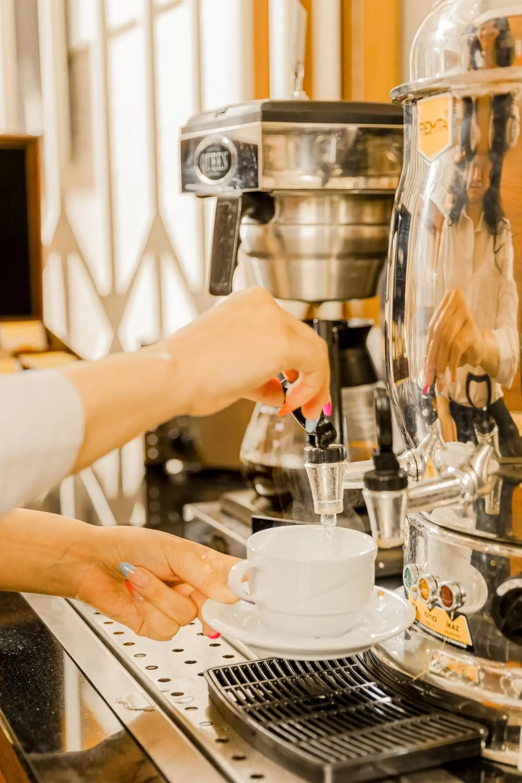 Coffee/tea facilities in Kahya Hotel Ankara
