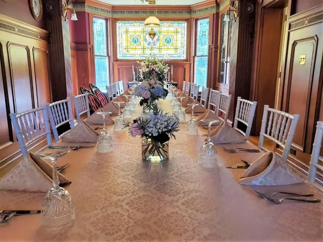 Dining area, Restaurant/Places to Eat in The Emig Mansion