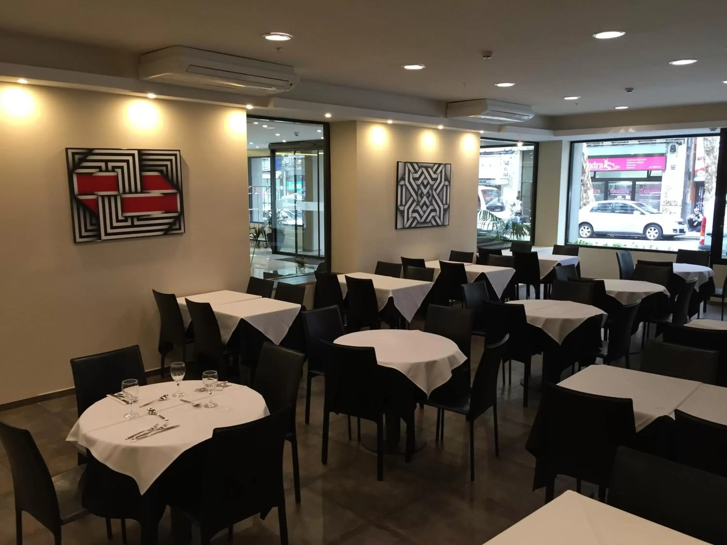 Restaurant/places to eat in Crystal Tower Restaurant/places to eat in Crystal Tower