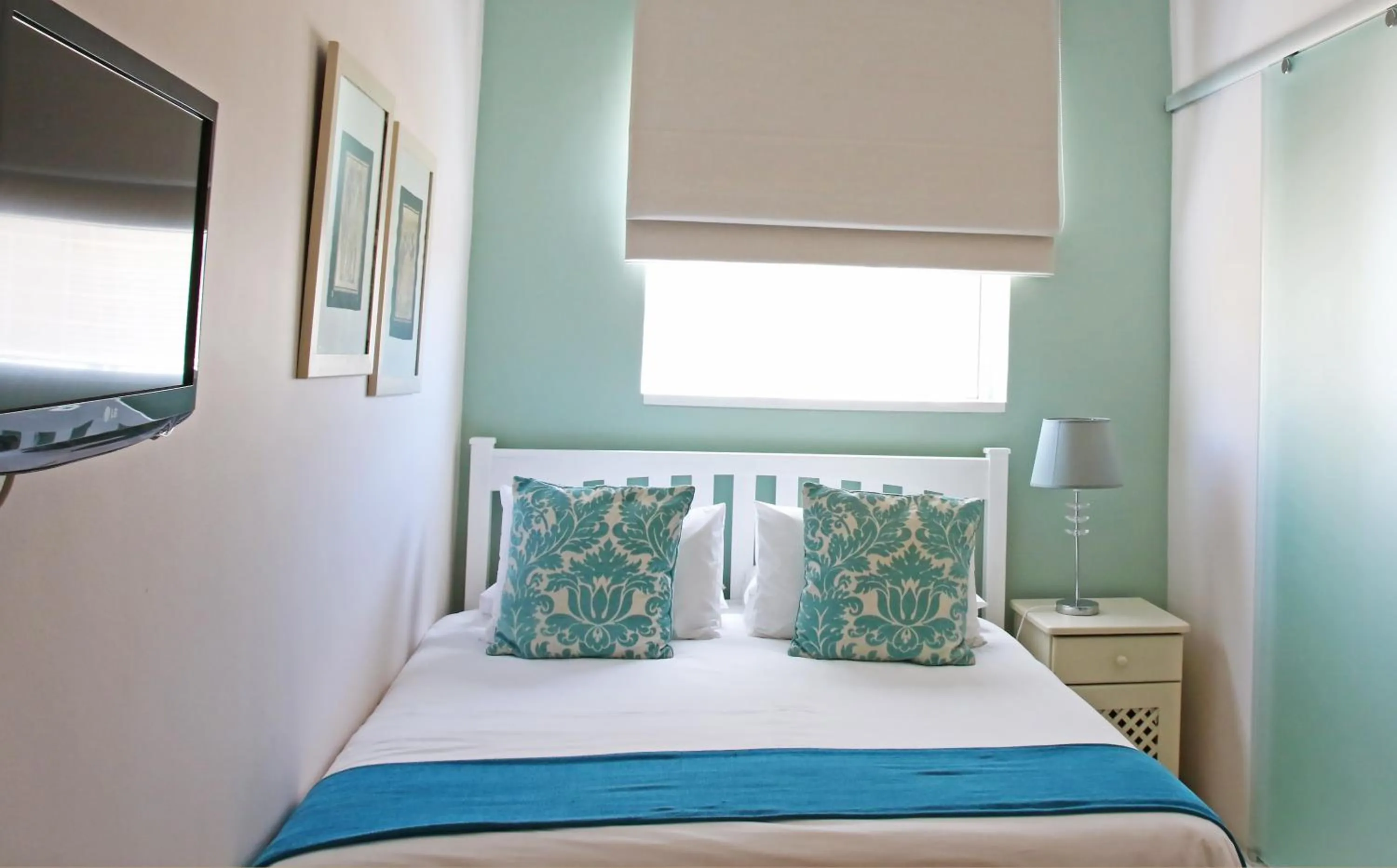 Bedroom, Bed in Dolphin Inn Guesthouse