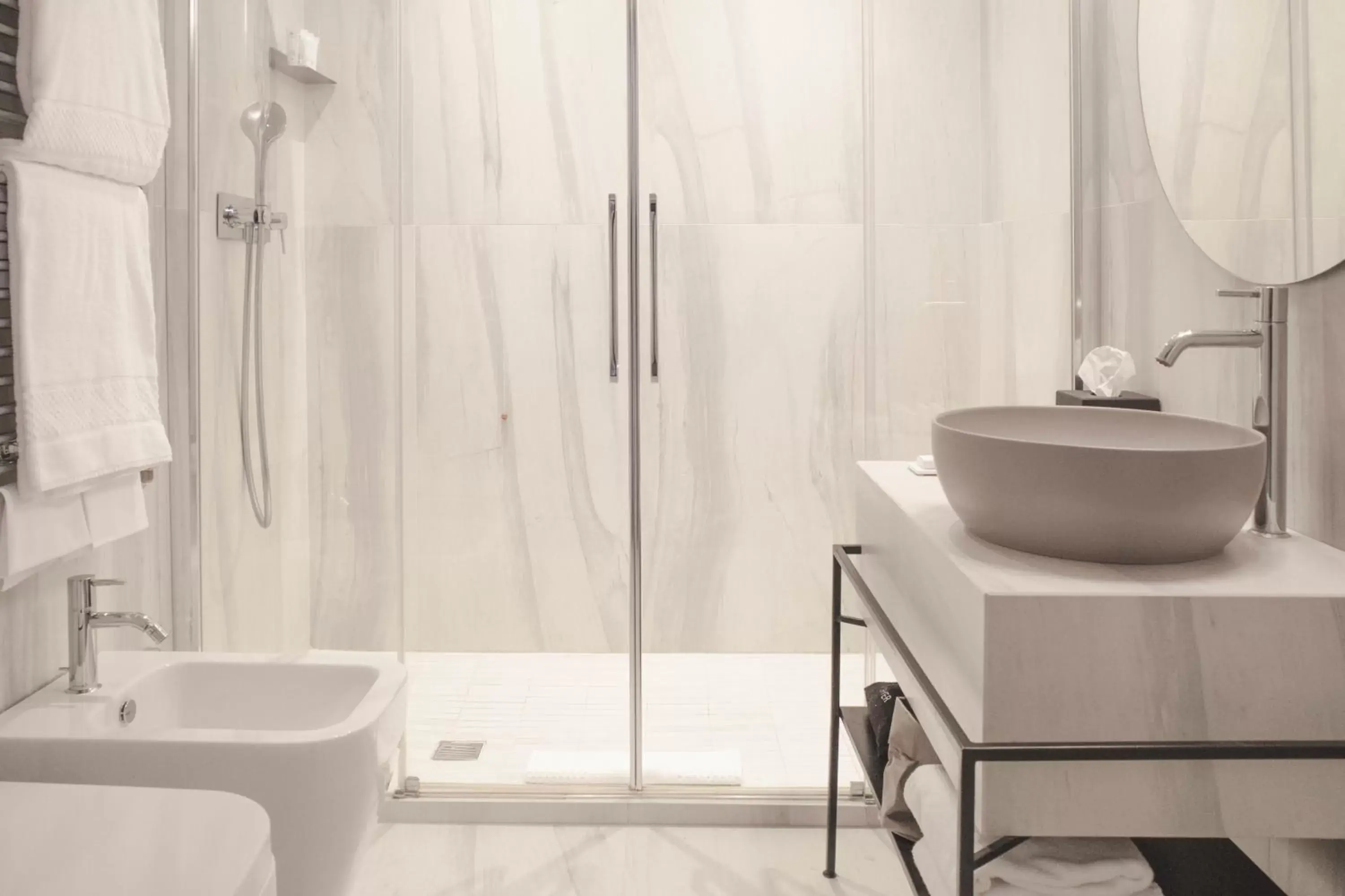 Shower, Bathroom in Palazzo Cornalia