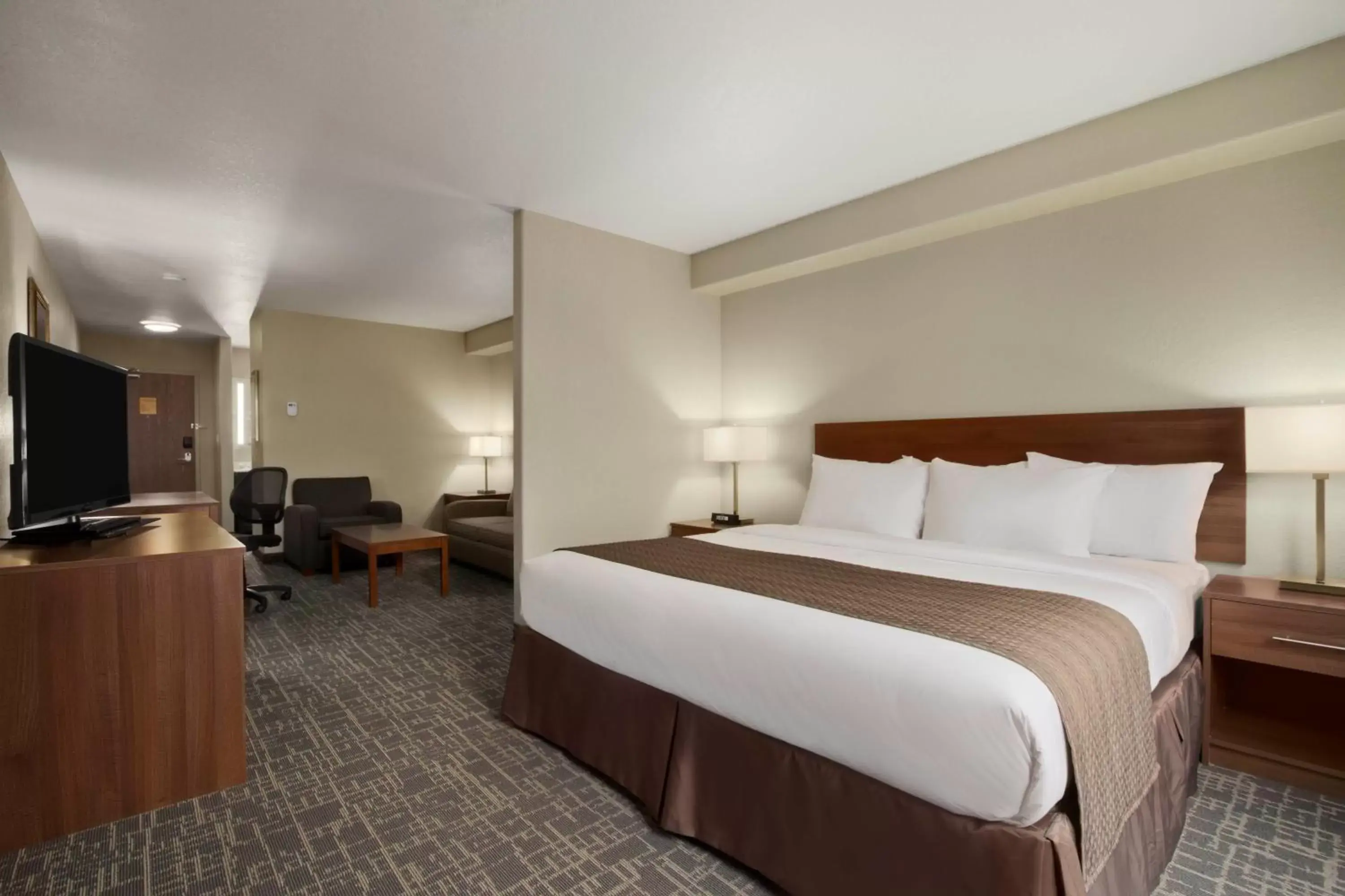 Photo of the whole room, Bed in Days Inn & Suites by Wyndham Yorkton