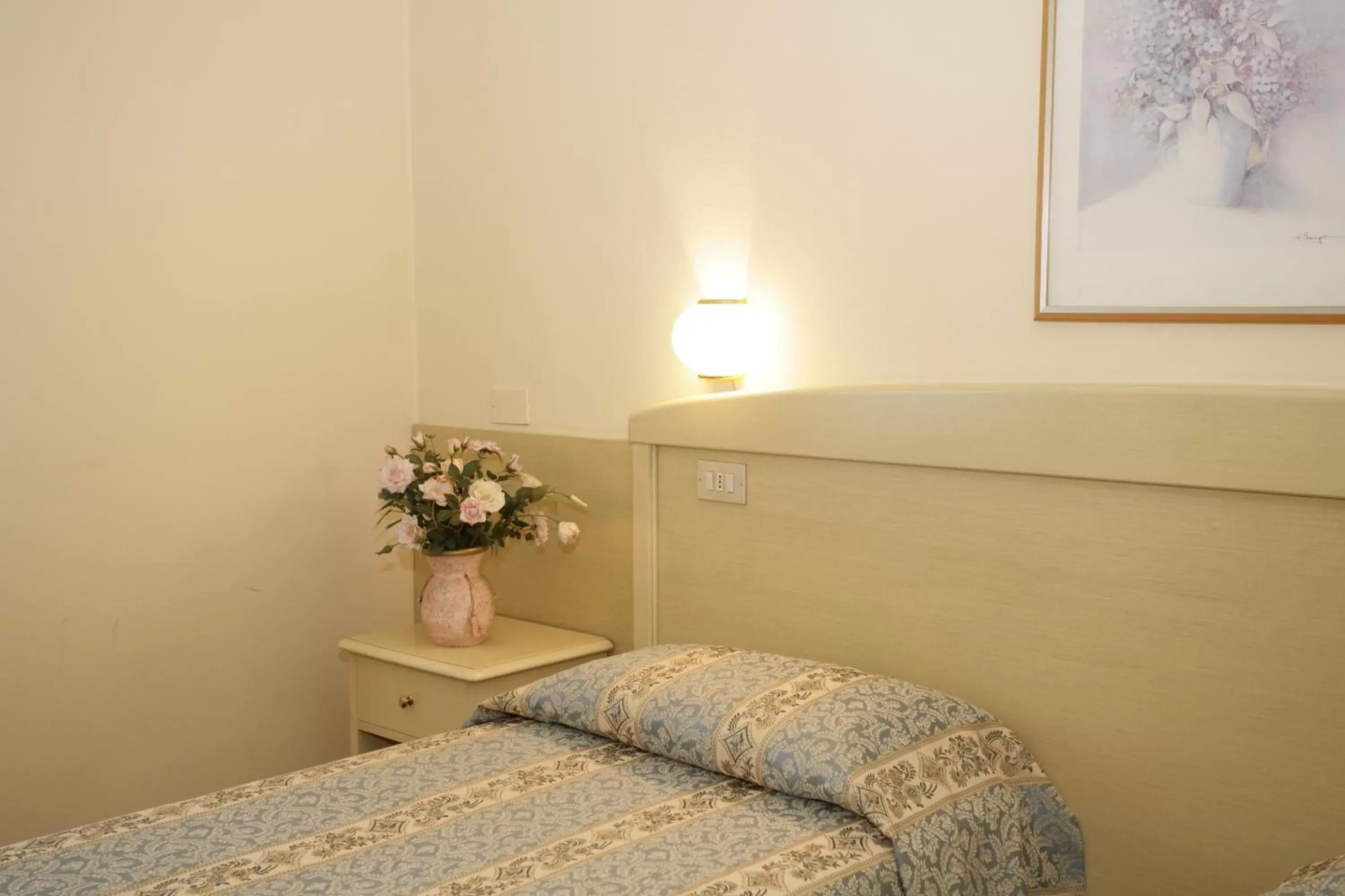 Bedroom, Bed in Hotel Ezzelino