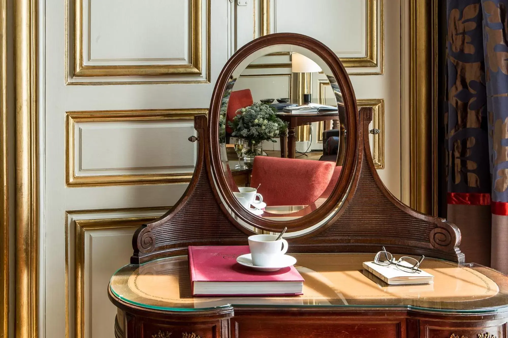 Decorative detail, Restaurant/Places to Eat in Hôtel Mansart - Esprit de France