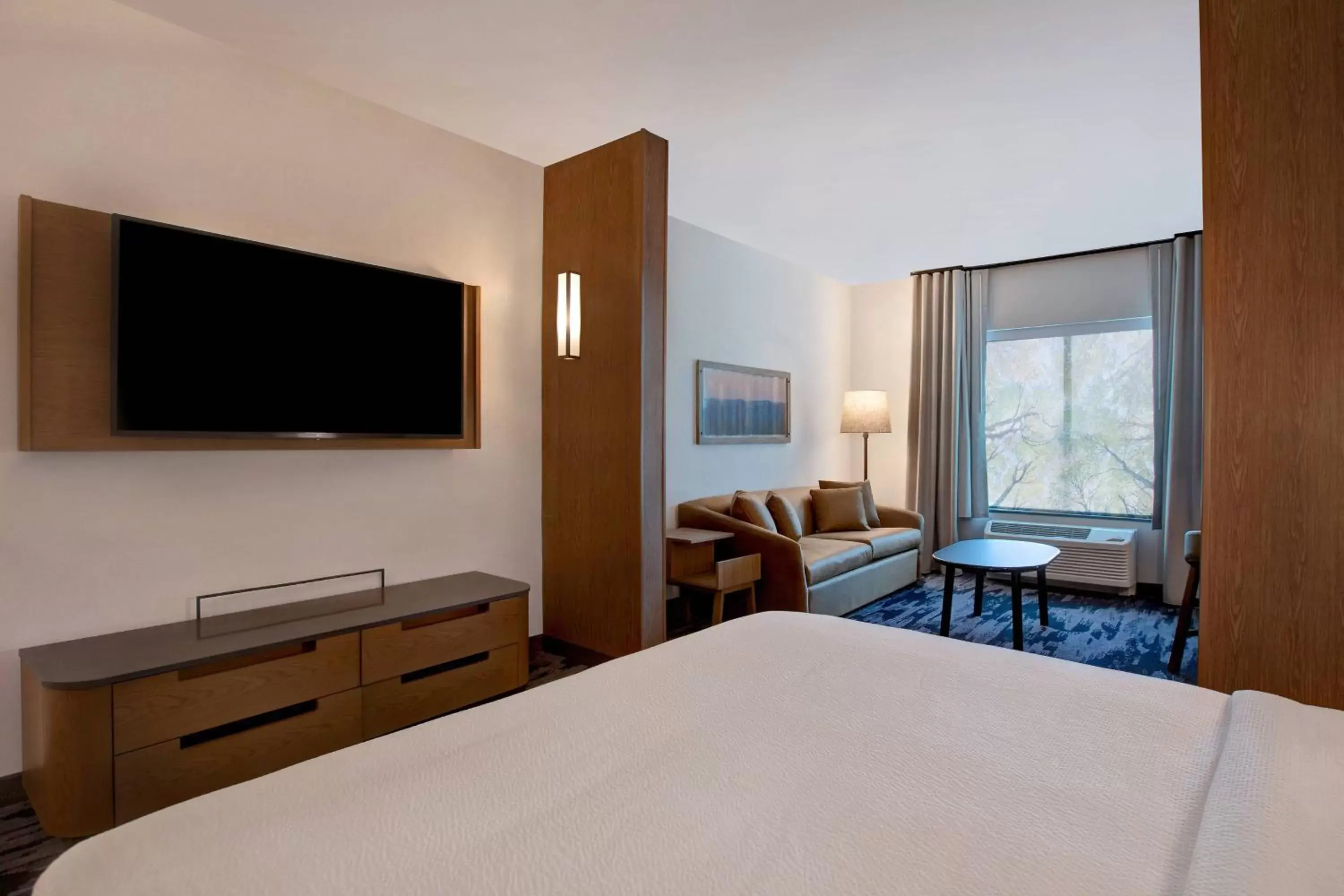 Bedroom, Bed in Fairfield Inn & Suites by Marriott Chicago Bolingbrook