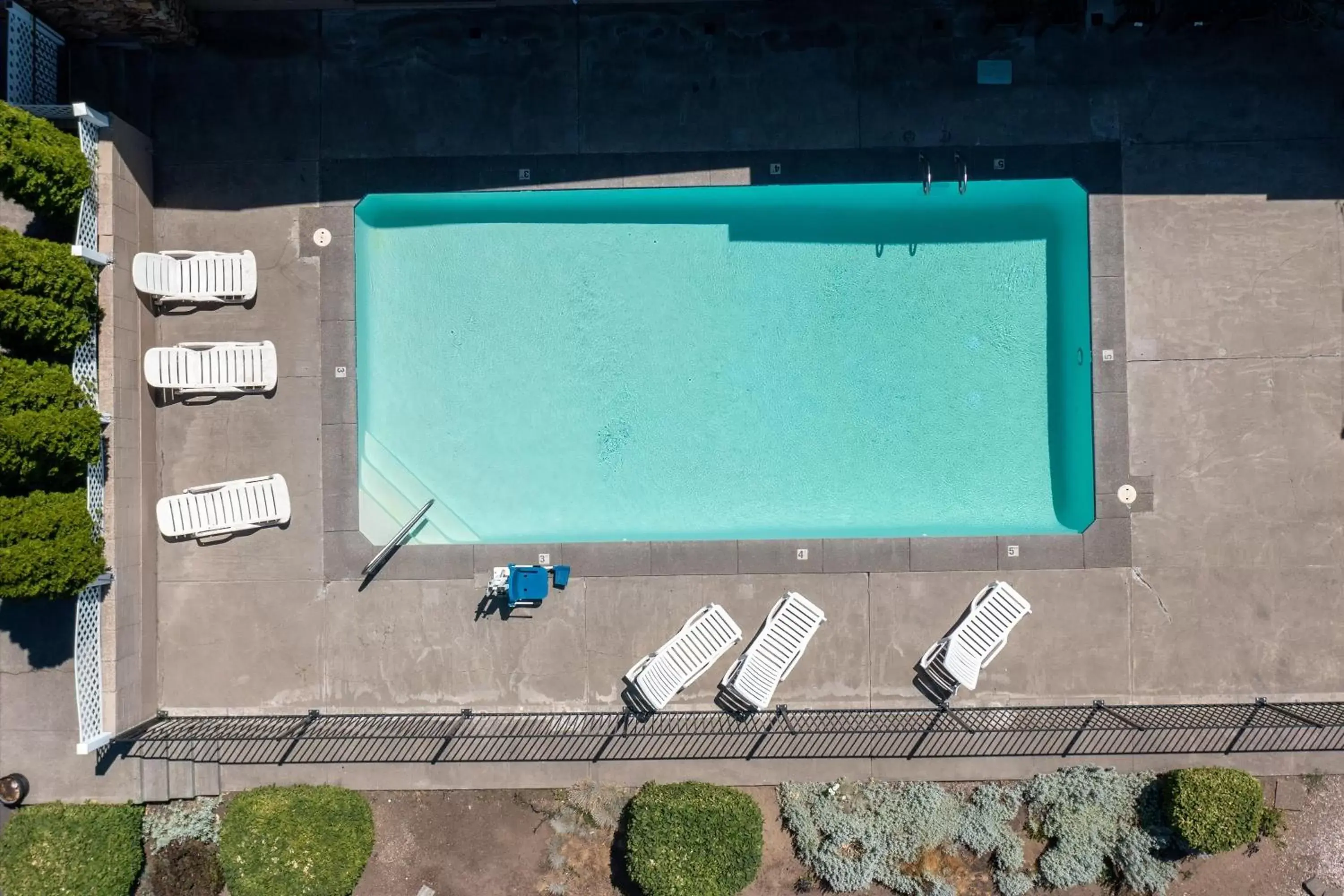 Pool View in Bend Inn & Suites