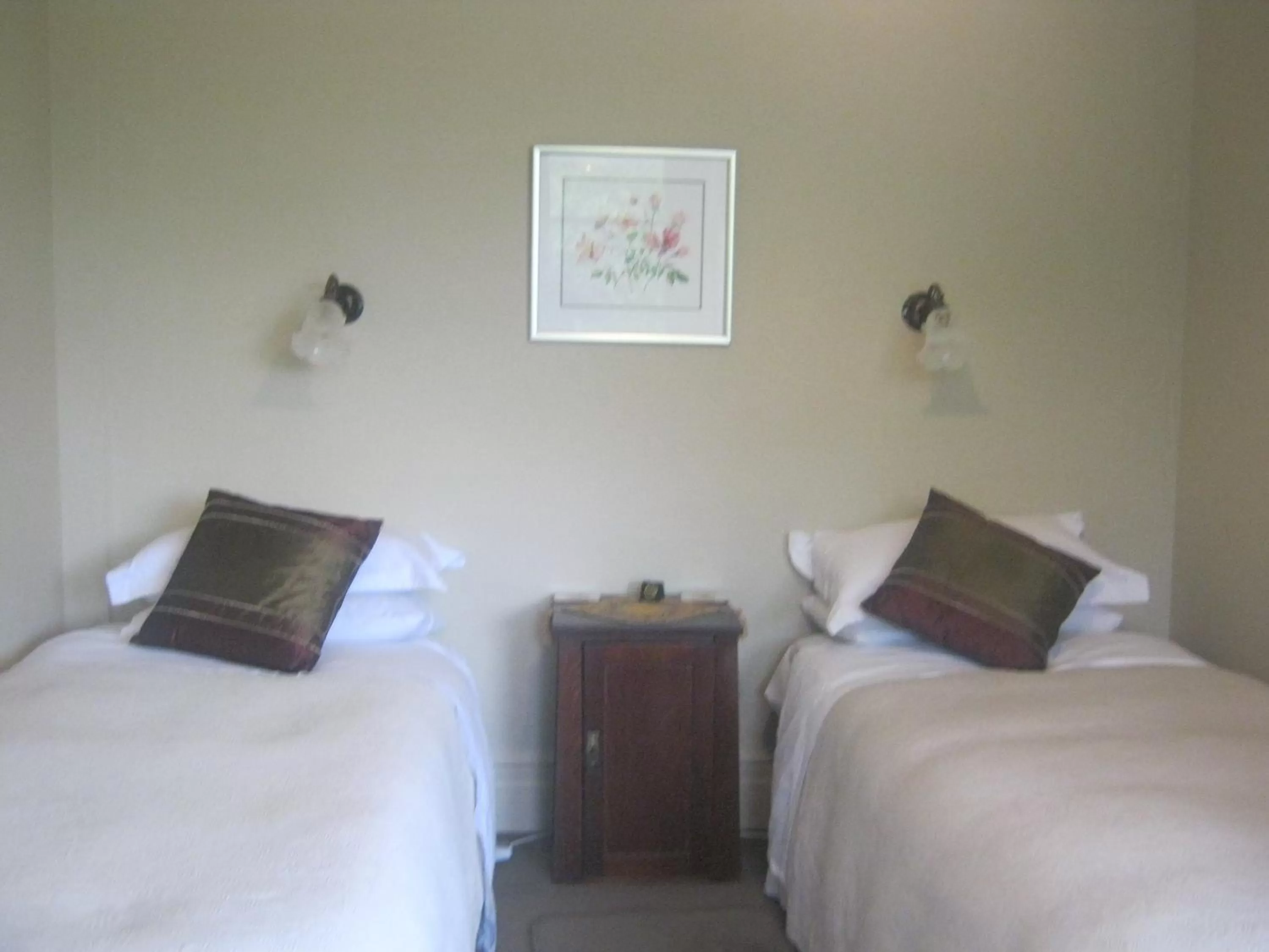 Decorative detail, Bed in Anglesea House Inn