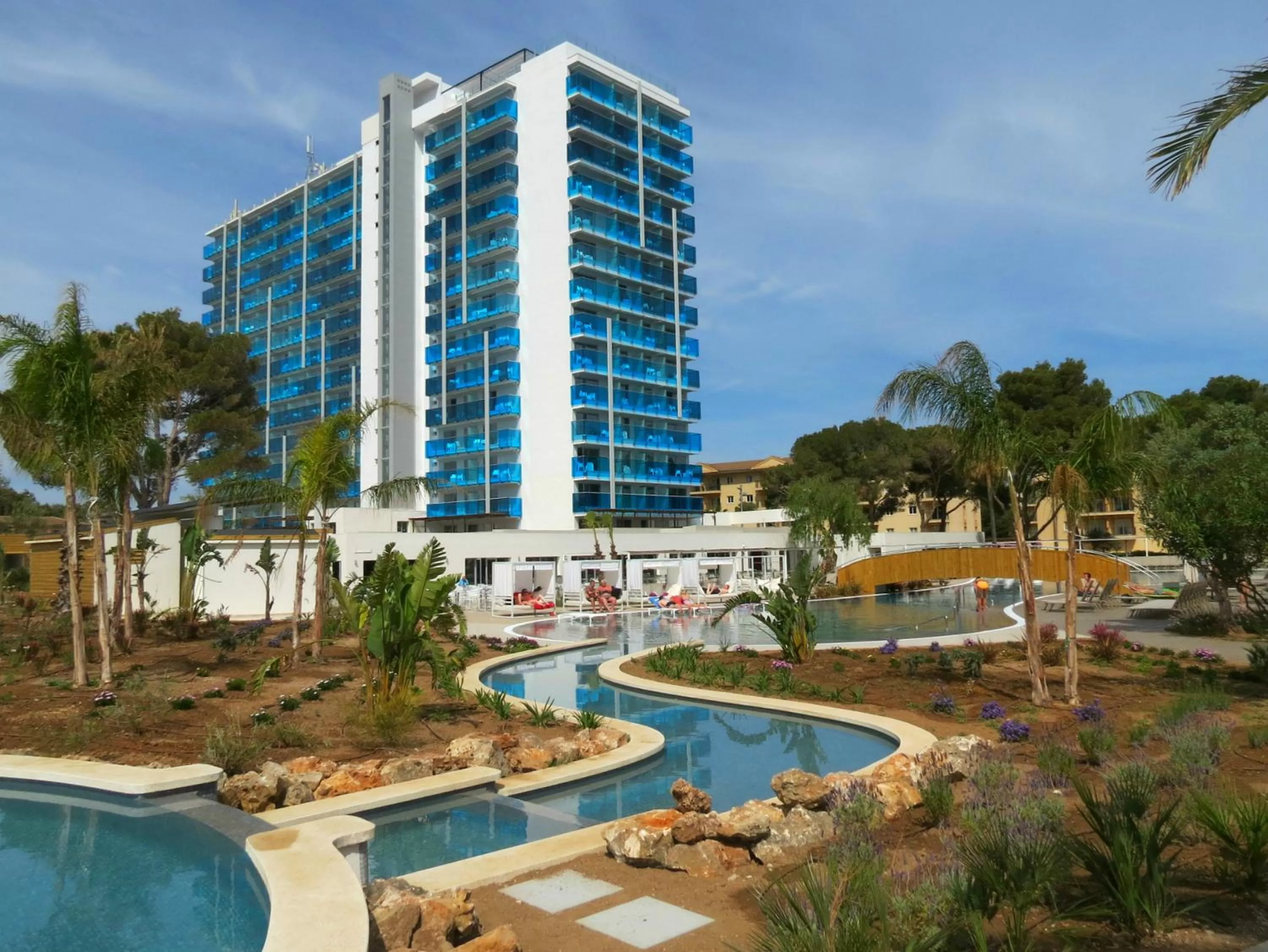 Property building in BG Tonga Tower