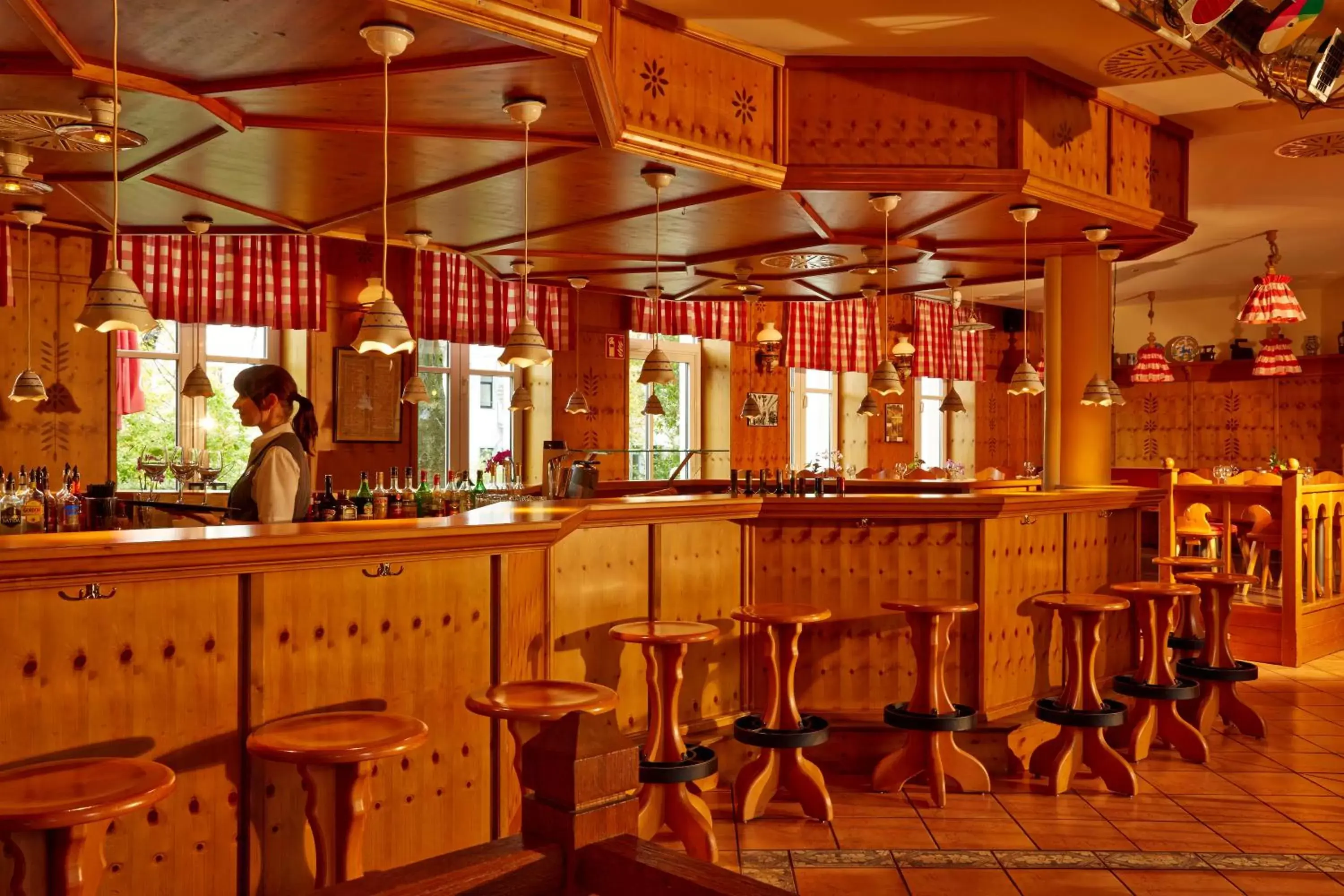 Lounge or bar in H+ Hotel & SPA Friedrichroda