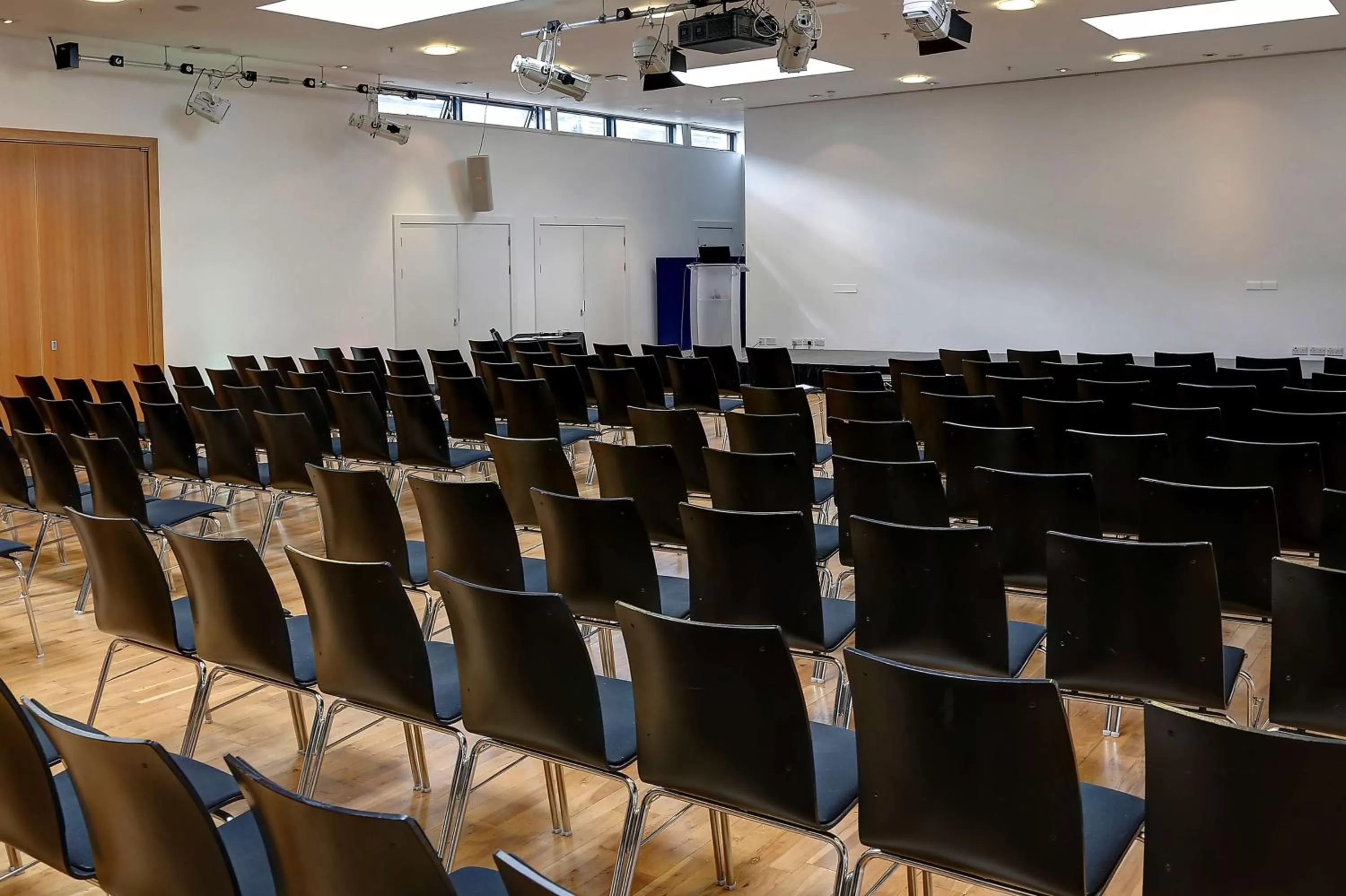 On site in Ten Hill Place