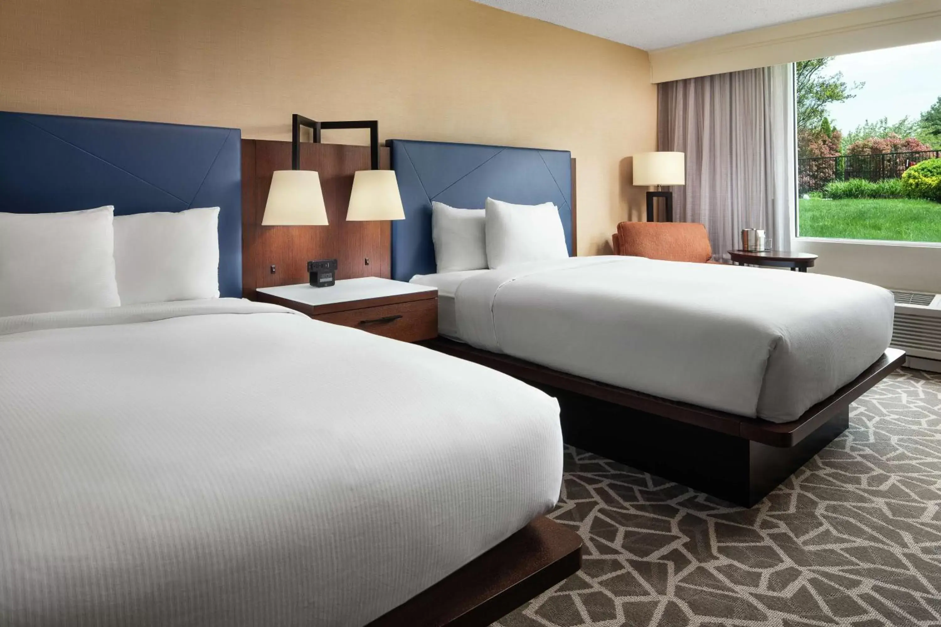 Bed in DoubleTree by Hilton Hotel Annapolis