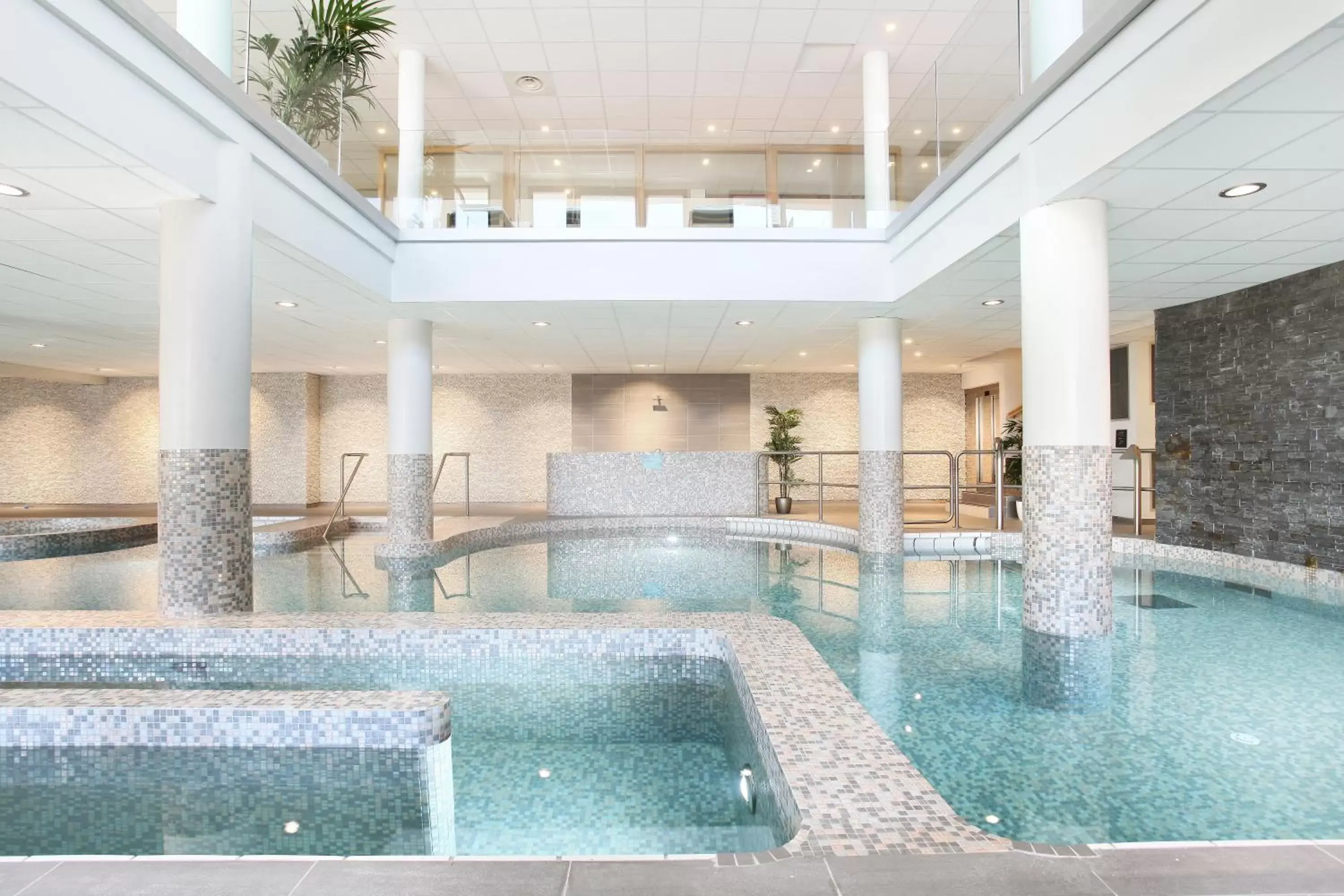 Spa and wellness centre/facilities, Swimming Pool in Hôtel Prestige Odalys Le Chamois