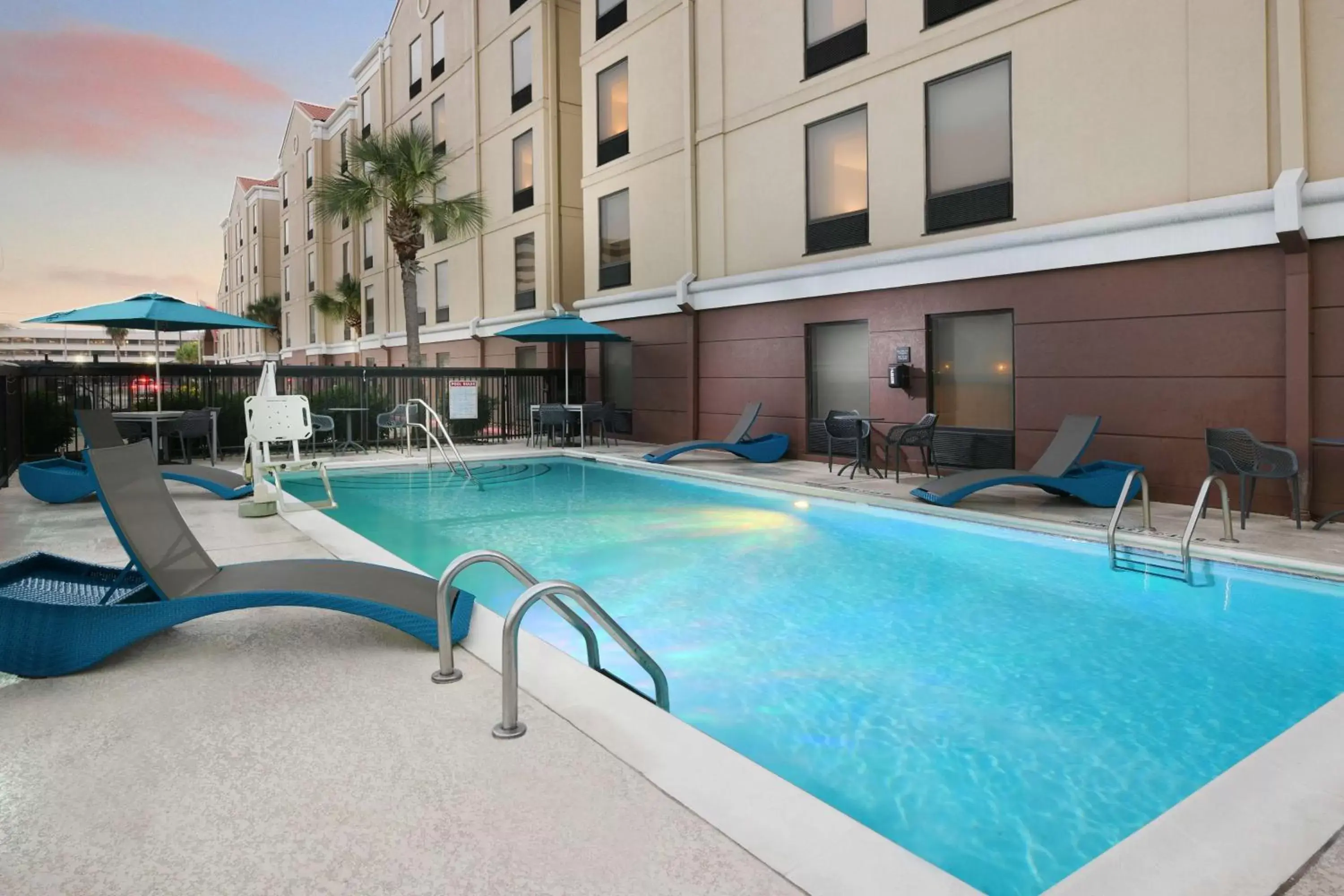 Pool view, Swimming Pool in Hampton Inn & Suites Houston-Medical Center-NRG Park