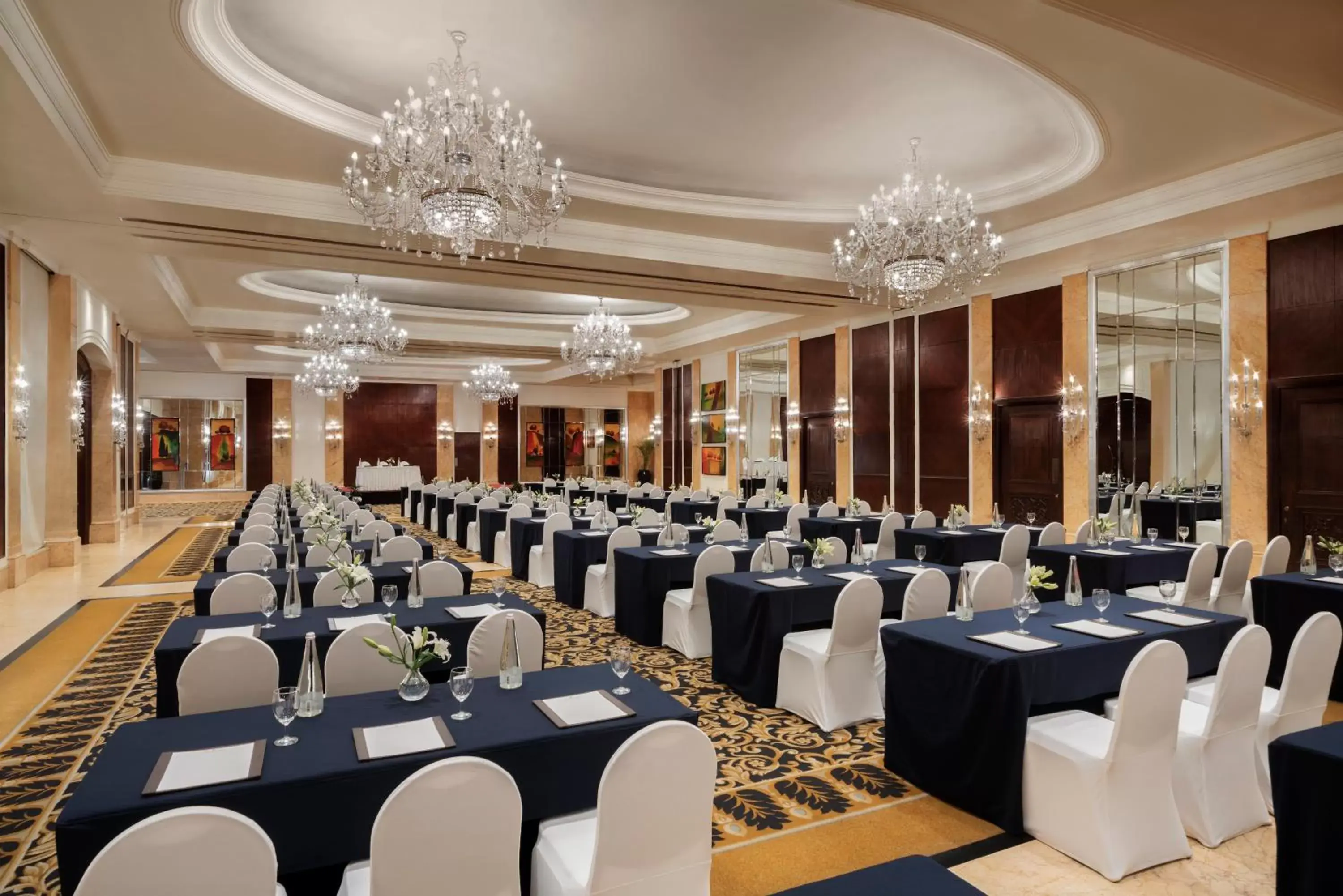 Banquet/Function facilities, Banquet Facilities in Shangri-La Eros New Delhi