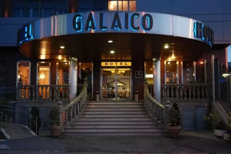 Facade/entrance in Hotel Galaico