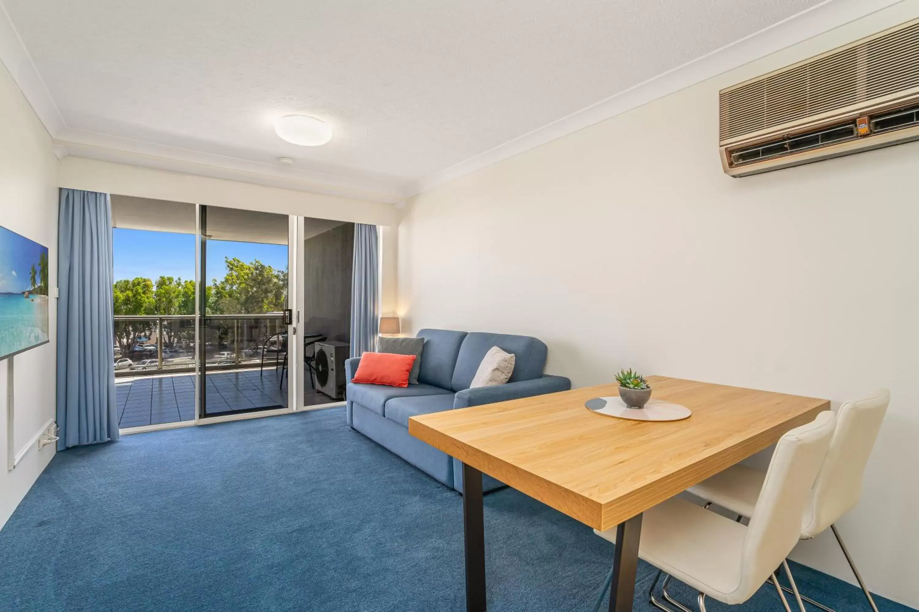 Living room in Nelson Towers Motel & Apartments