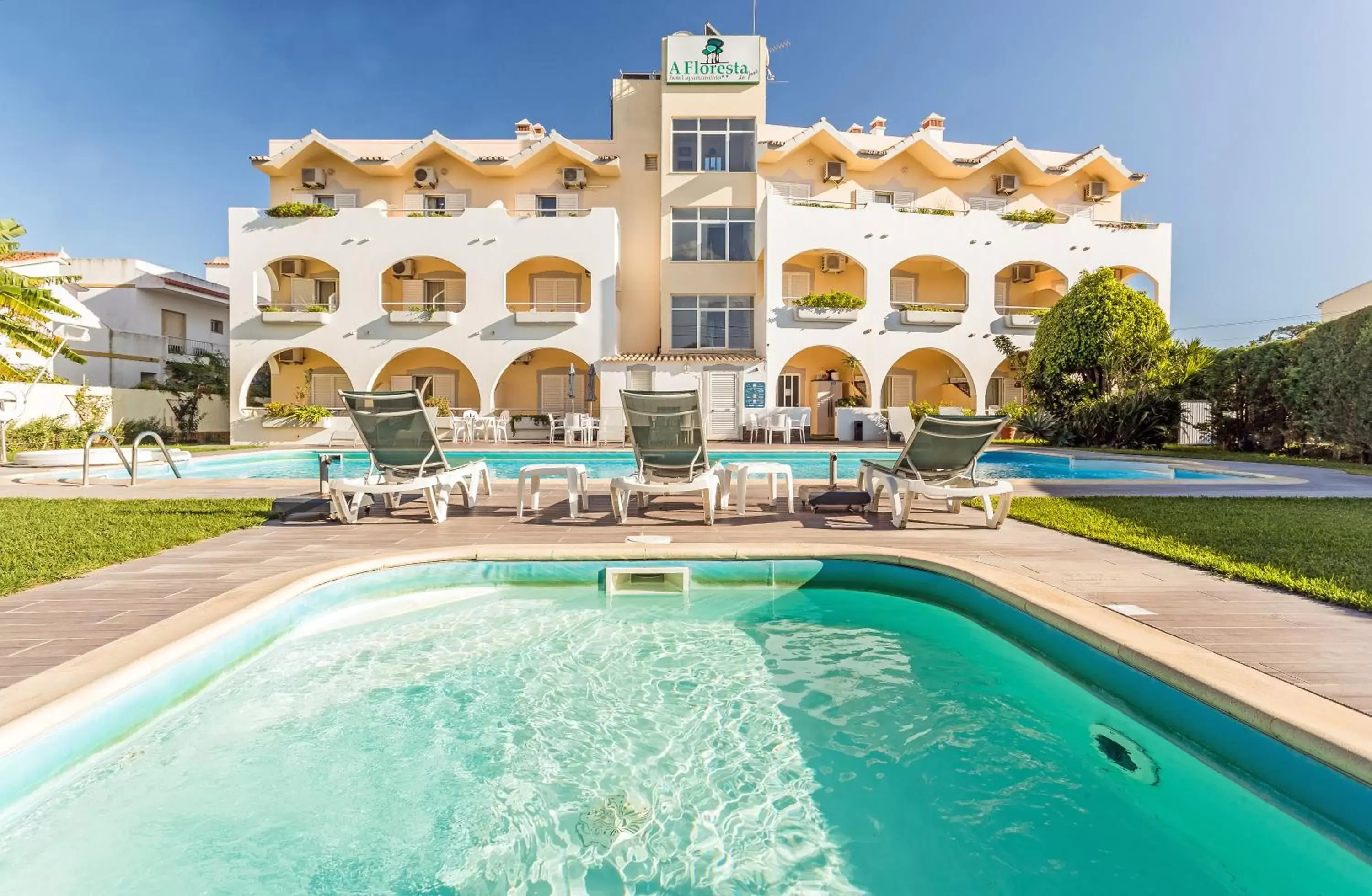 Property building, Swimming Pool in WOT Algarve