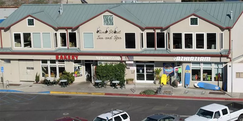 Property Building in Front Street Inn and Spa