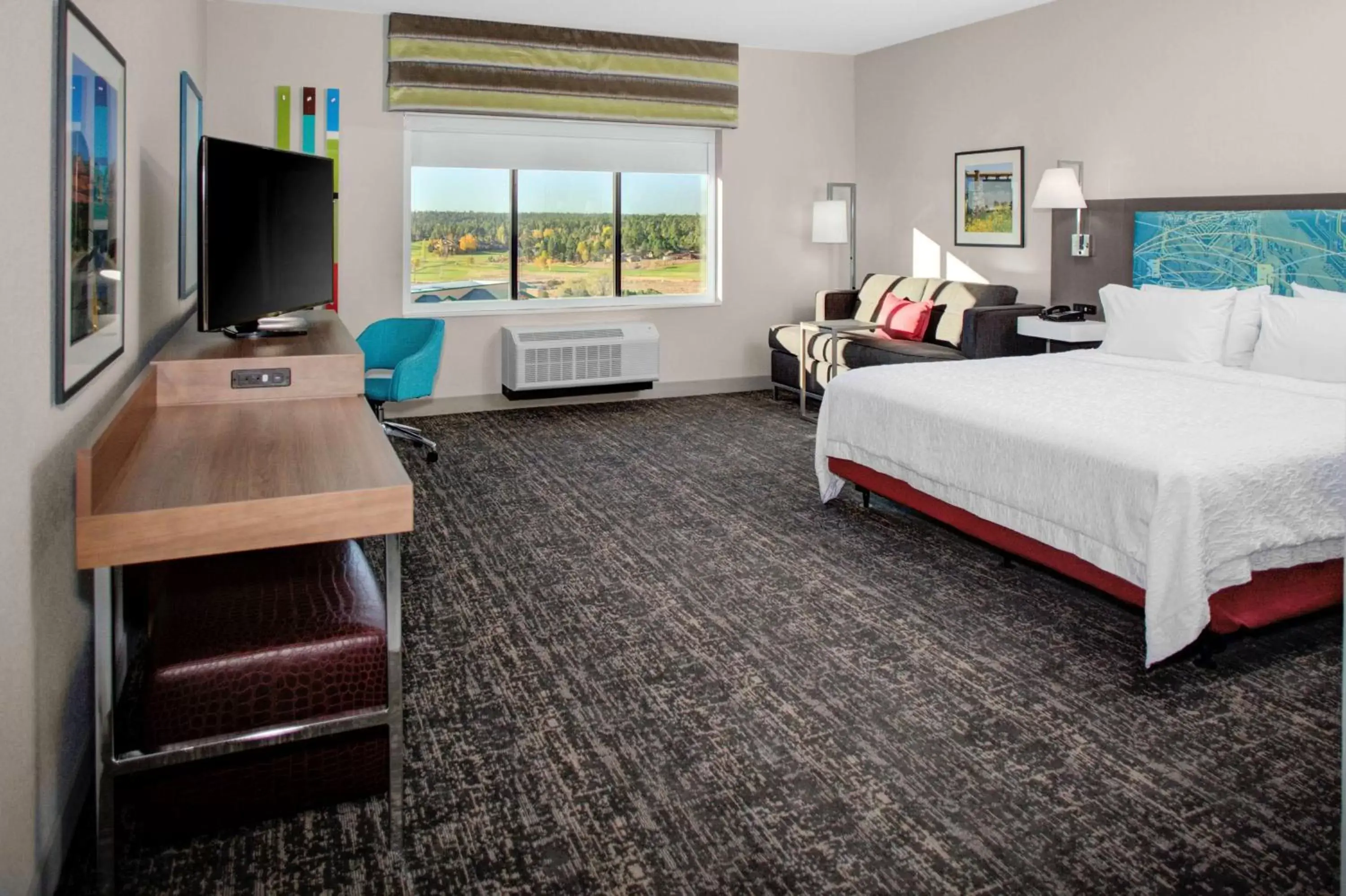 Bed in Hampton Inn Suites Flagstaff East