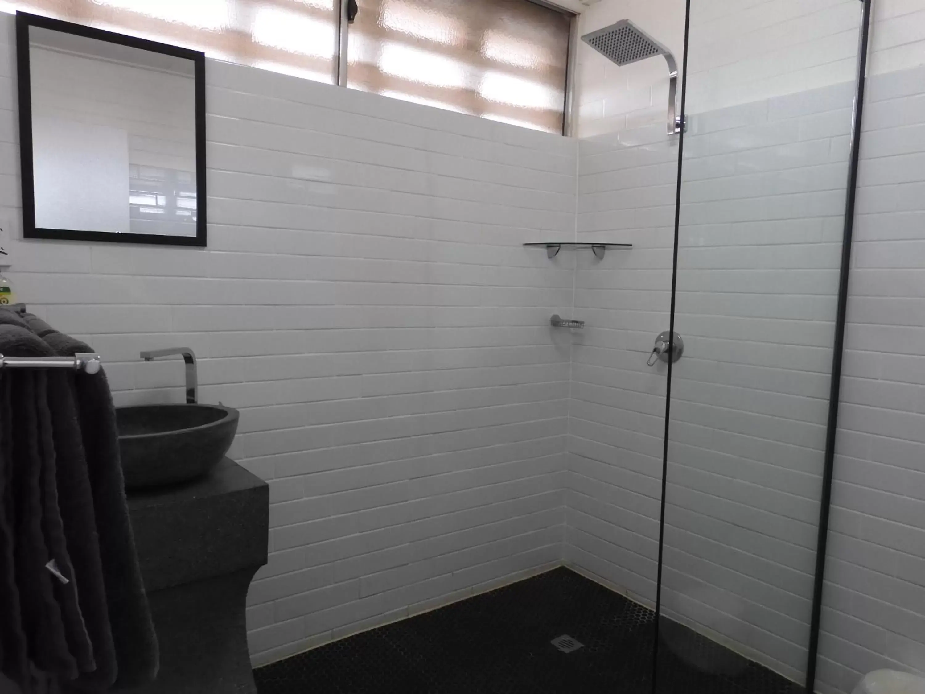 Bathroom in Dalby Parkview Motel