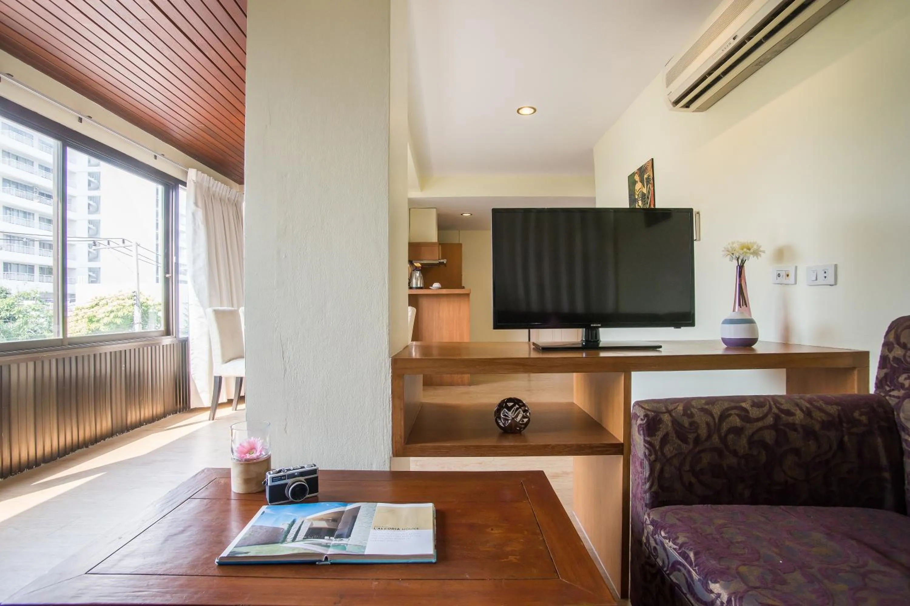 Living room in Bella Villa Metro