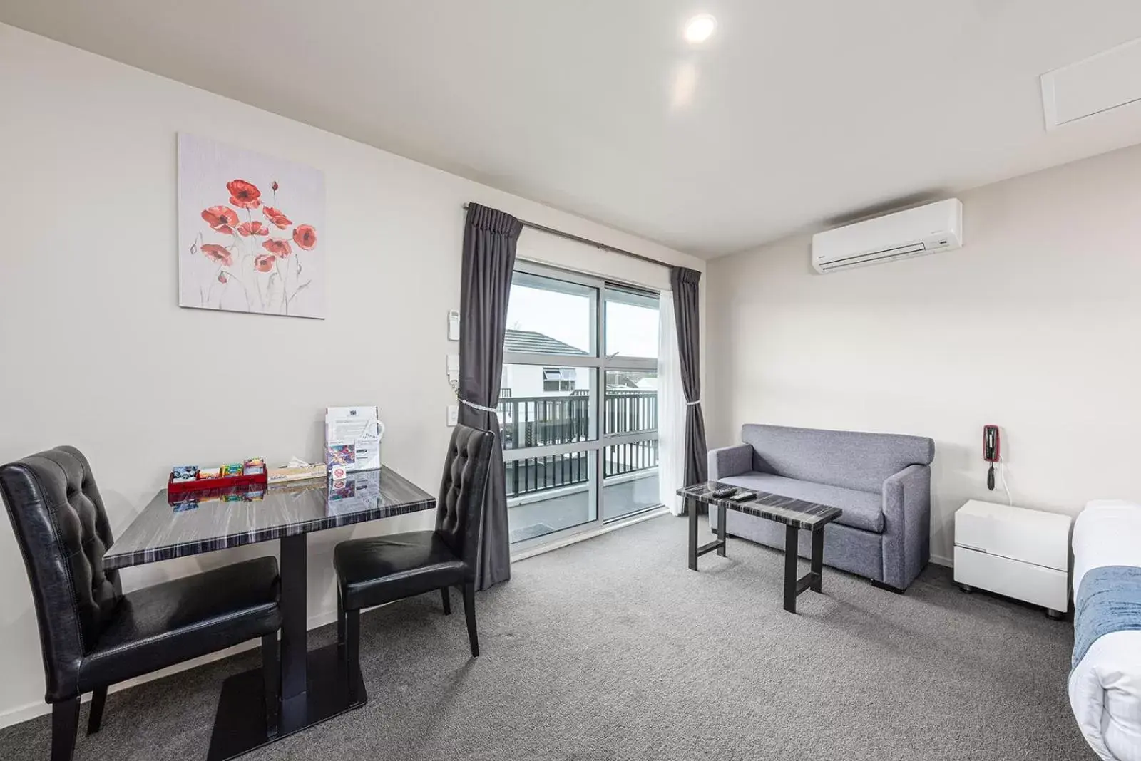 Living room, Seating Area in 311 Motel Riccarton