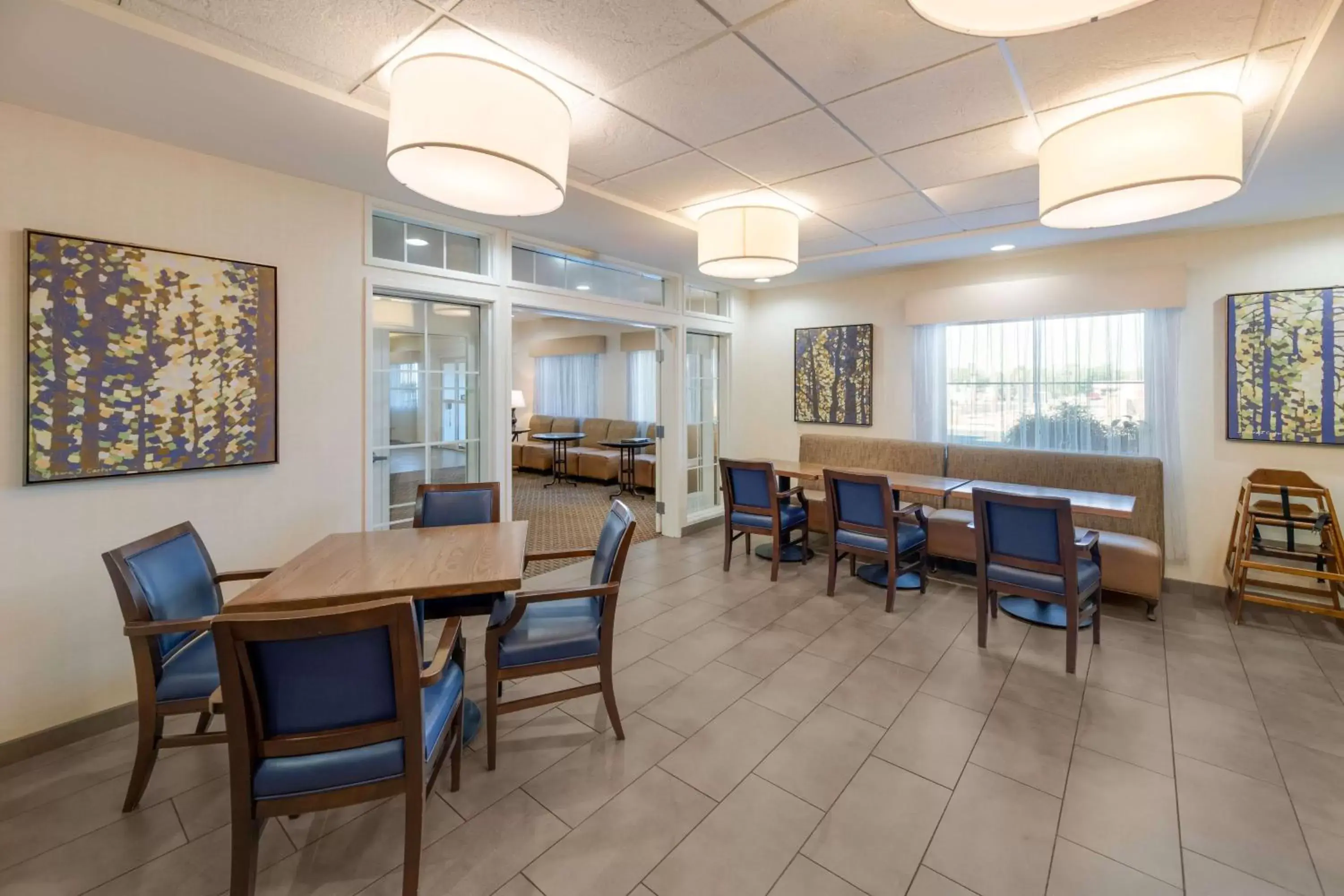 Breakfast in Best Western North Bryant Inn Breakfast in Best Western North Bryant Inn