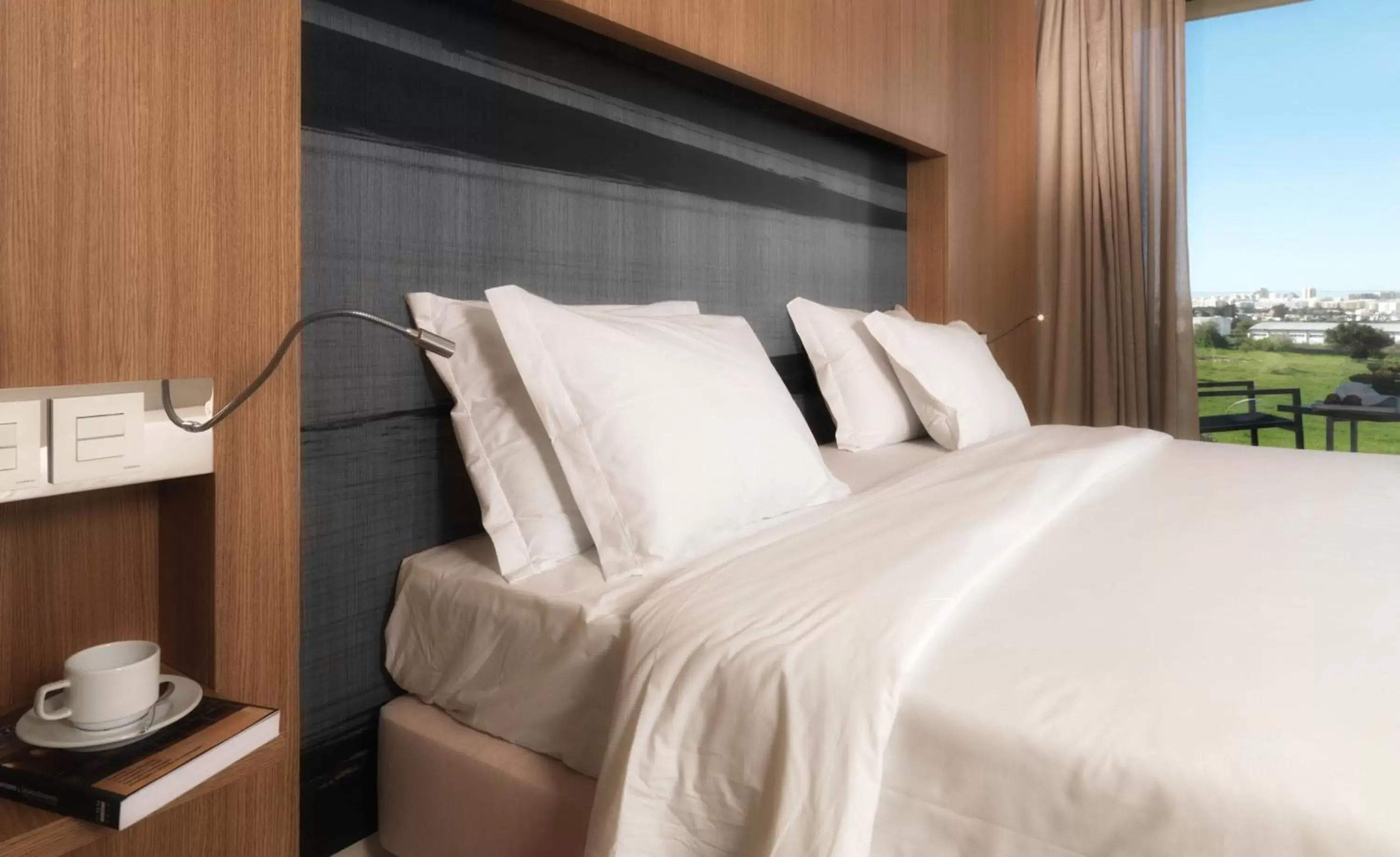 Bedroom, Bed in Agua Hotels Riverside