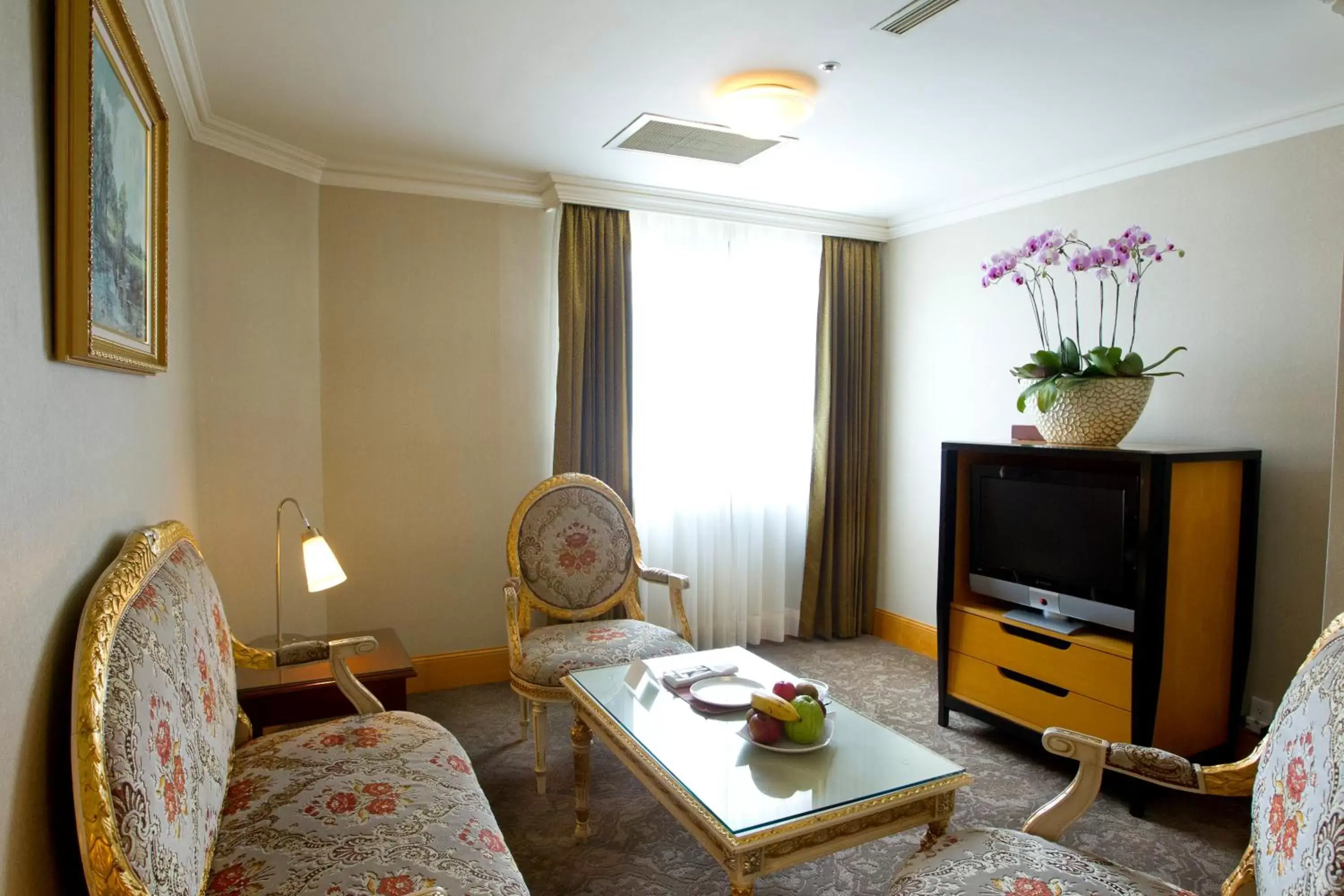 Living room, Seating Area in THE LEES Hotel