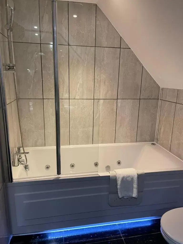 Bathroom in Britannia International Hotel Canary Wharf