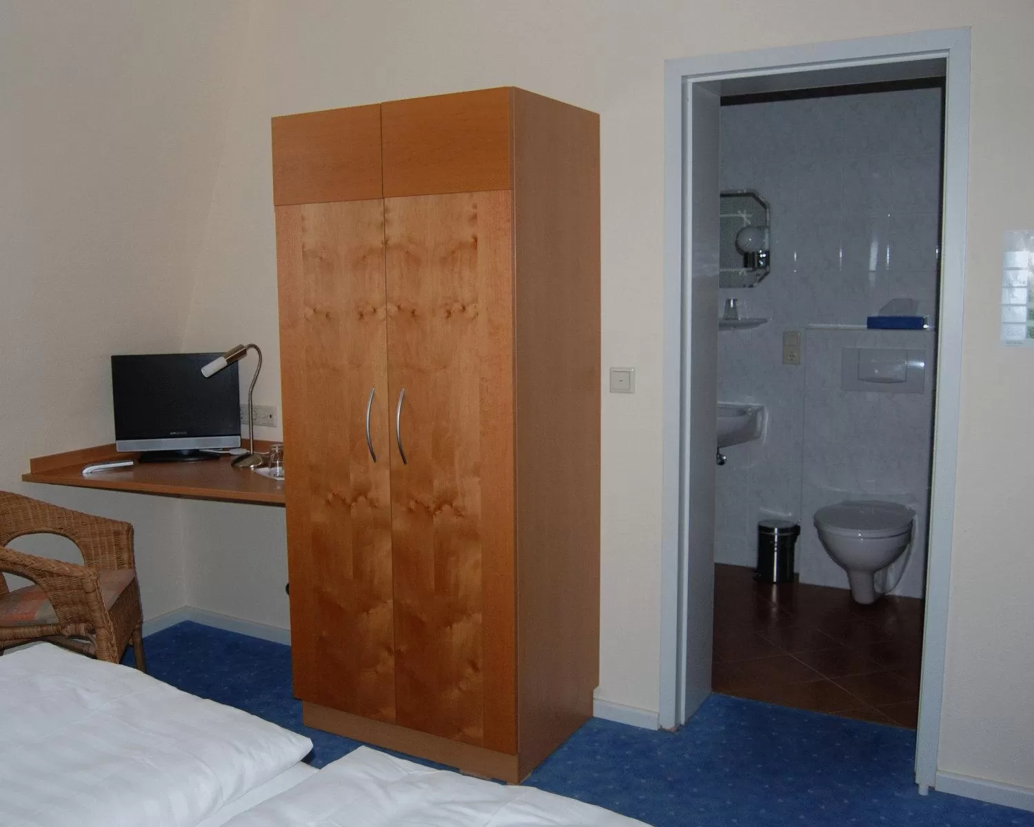 Other, Bed in Hotel Sonne - Haus 2