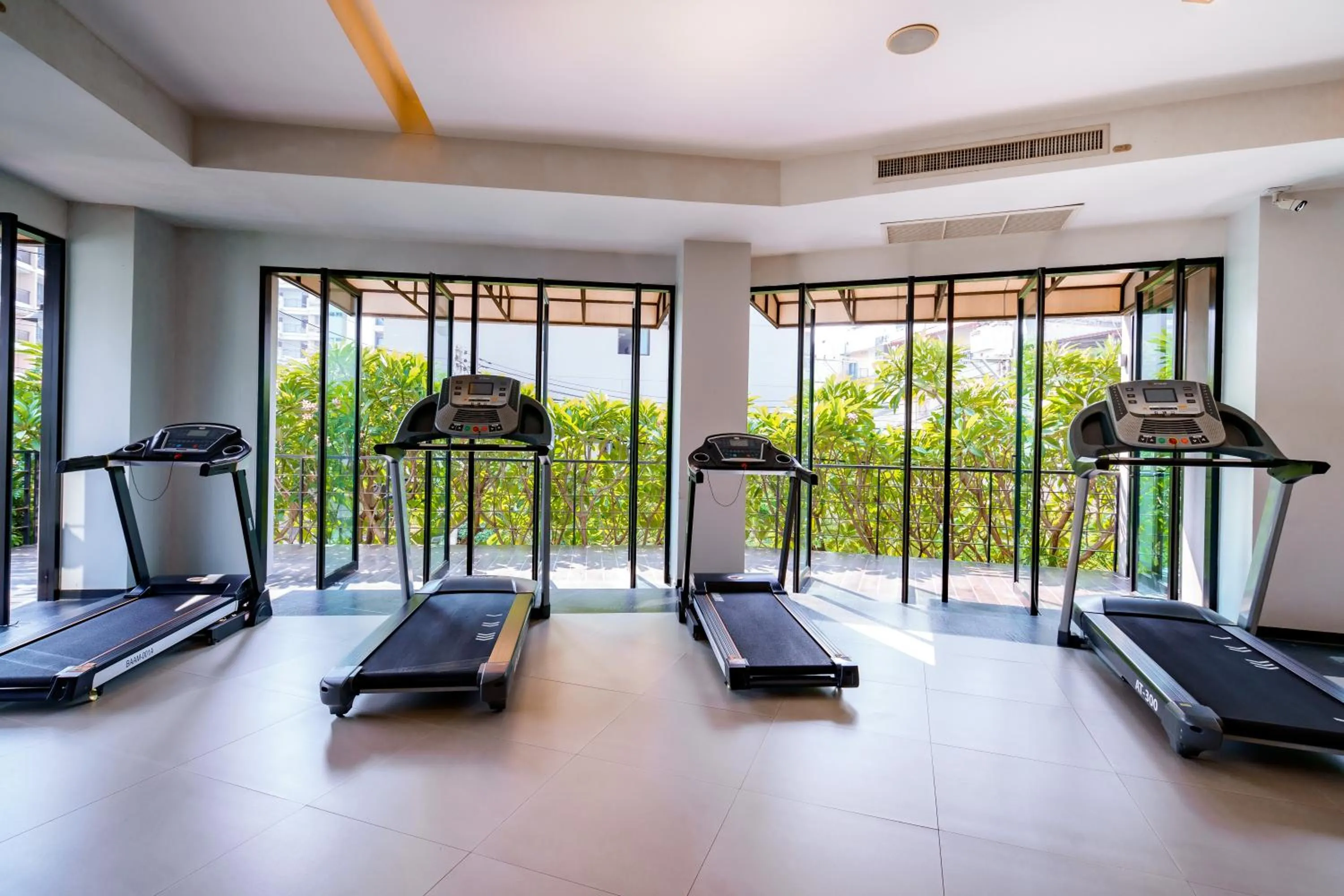 Fitness centre/facilities in Hotel J Residence Pattaya