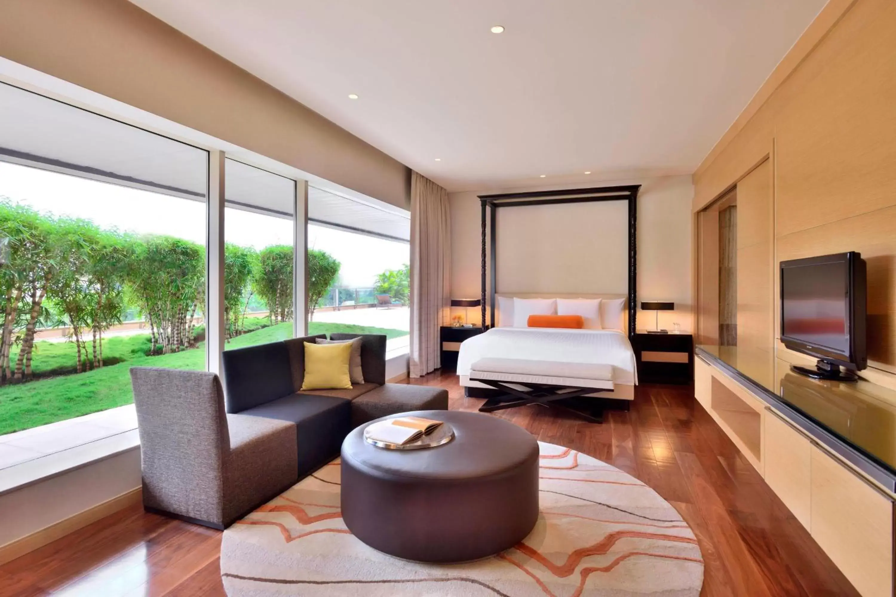 Living room in Courtyard by Marriott Pune Hinjewadi