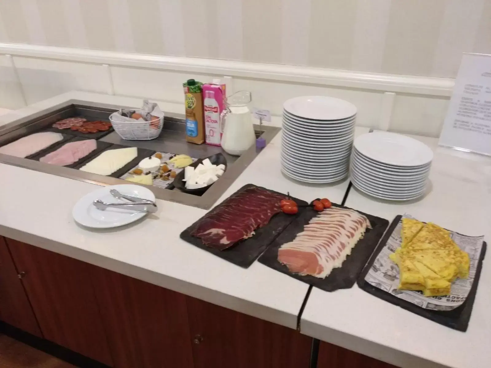 Breakfast in FC Infantas de León Breakfast in FC Infantas de León