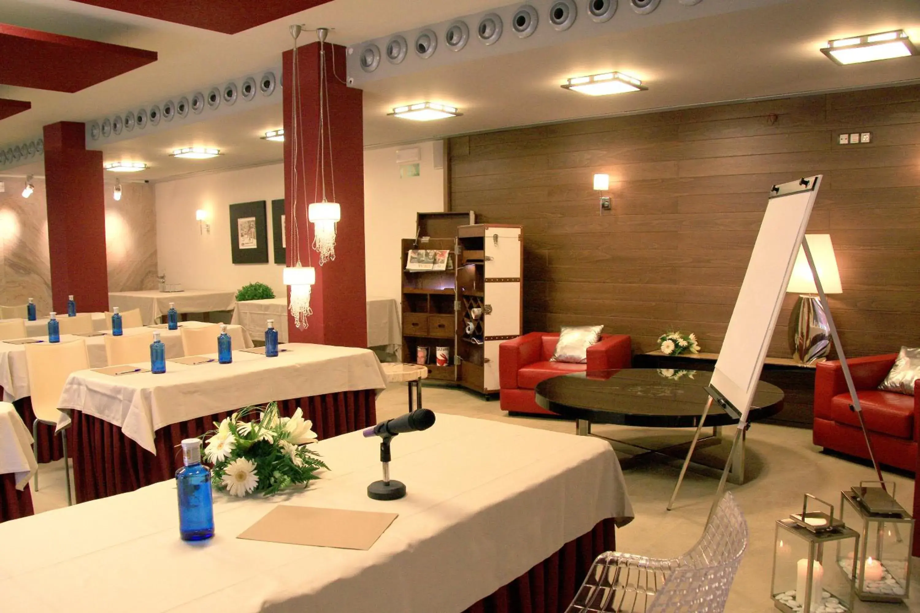 Business facilities, Restaurant/Places to Eat in Hotel Xauen